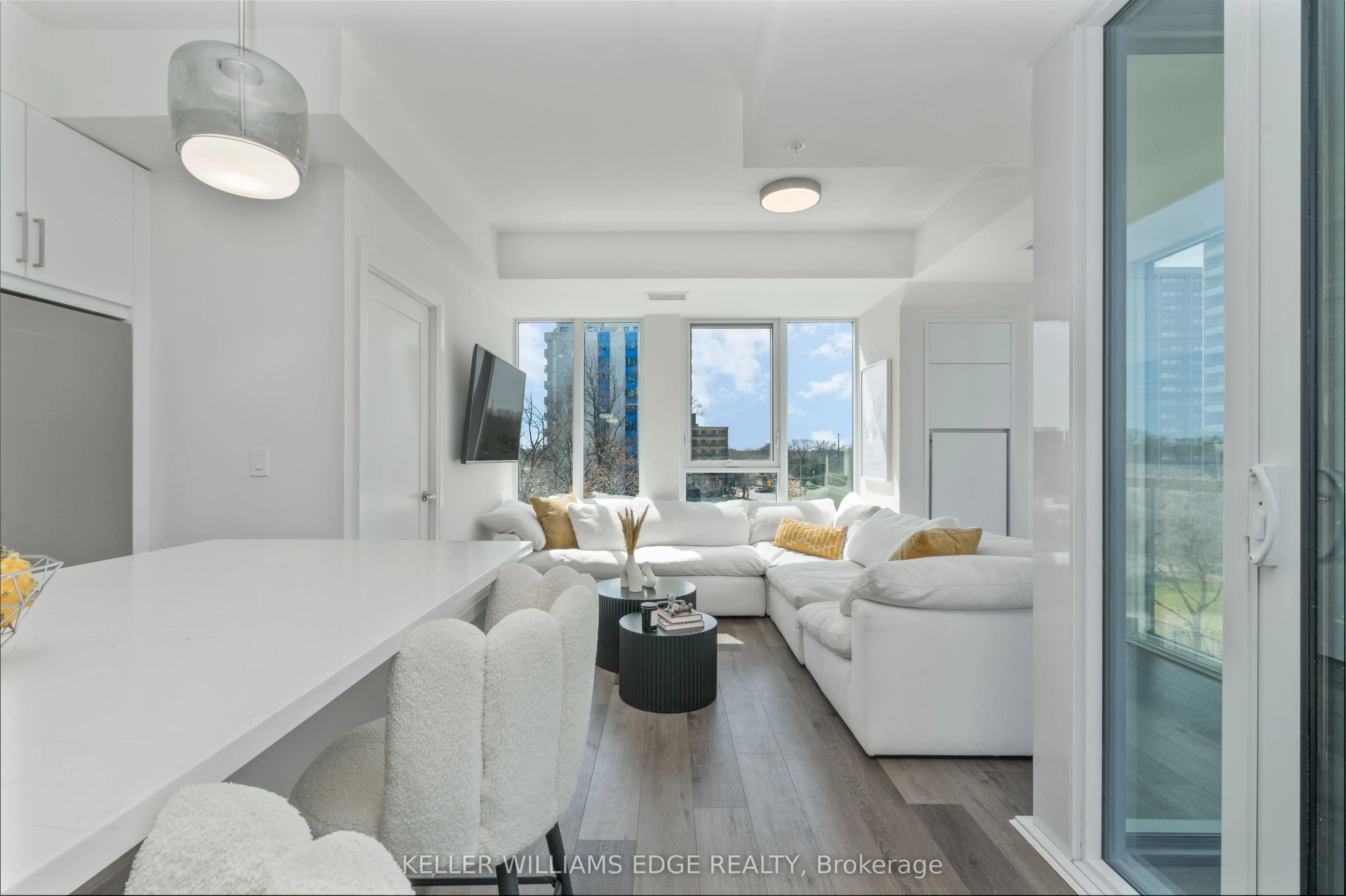 500 Brock Avenue, #402