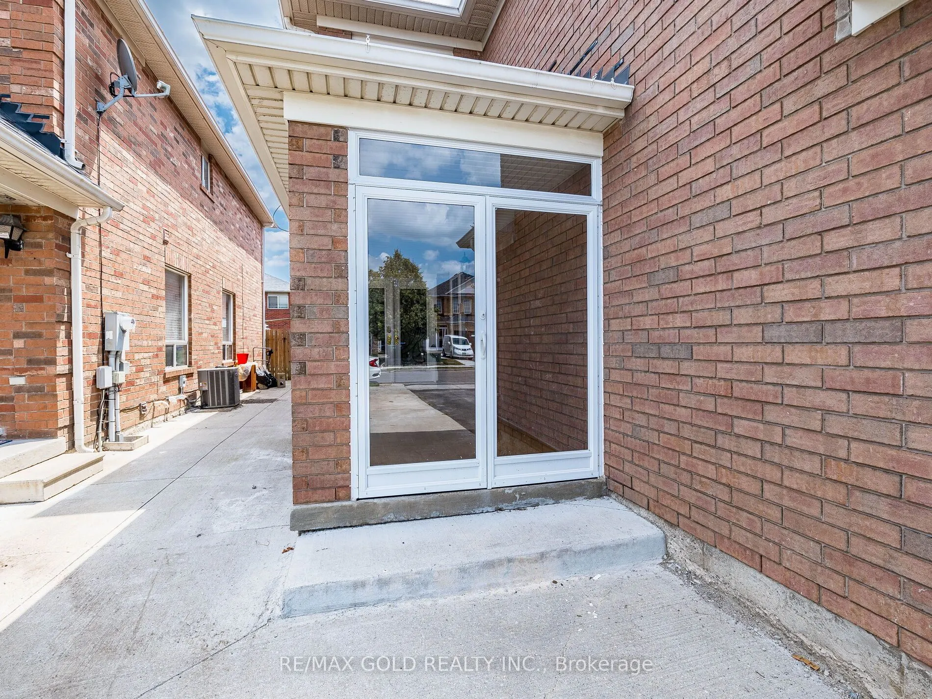 35 Garibaldi Drive