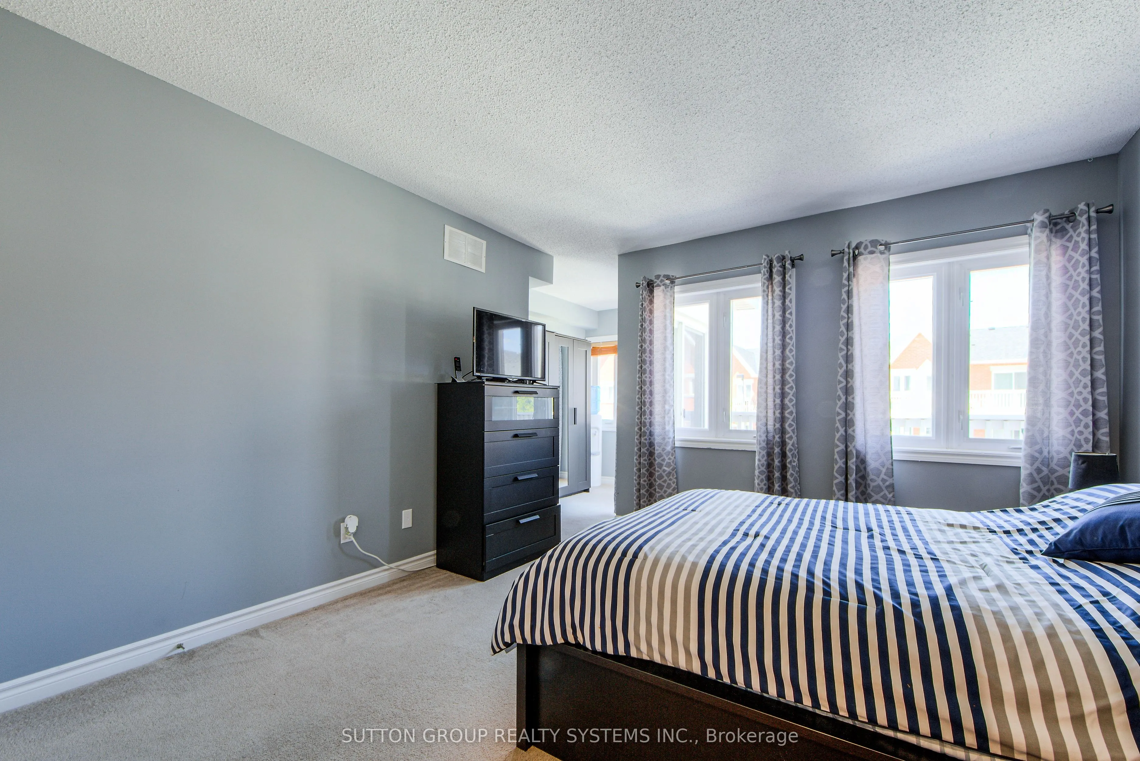 1701 Lampman Avenue, #406