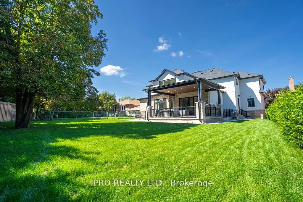 19 Maldaver Avenue