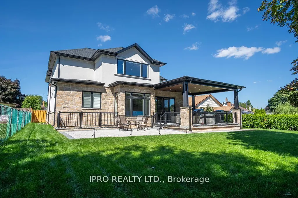 19 Maldaver Avenue
