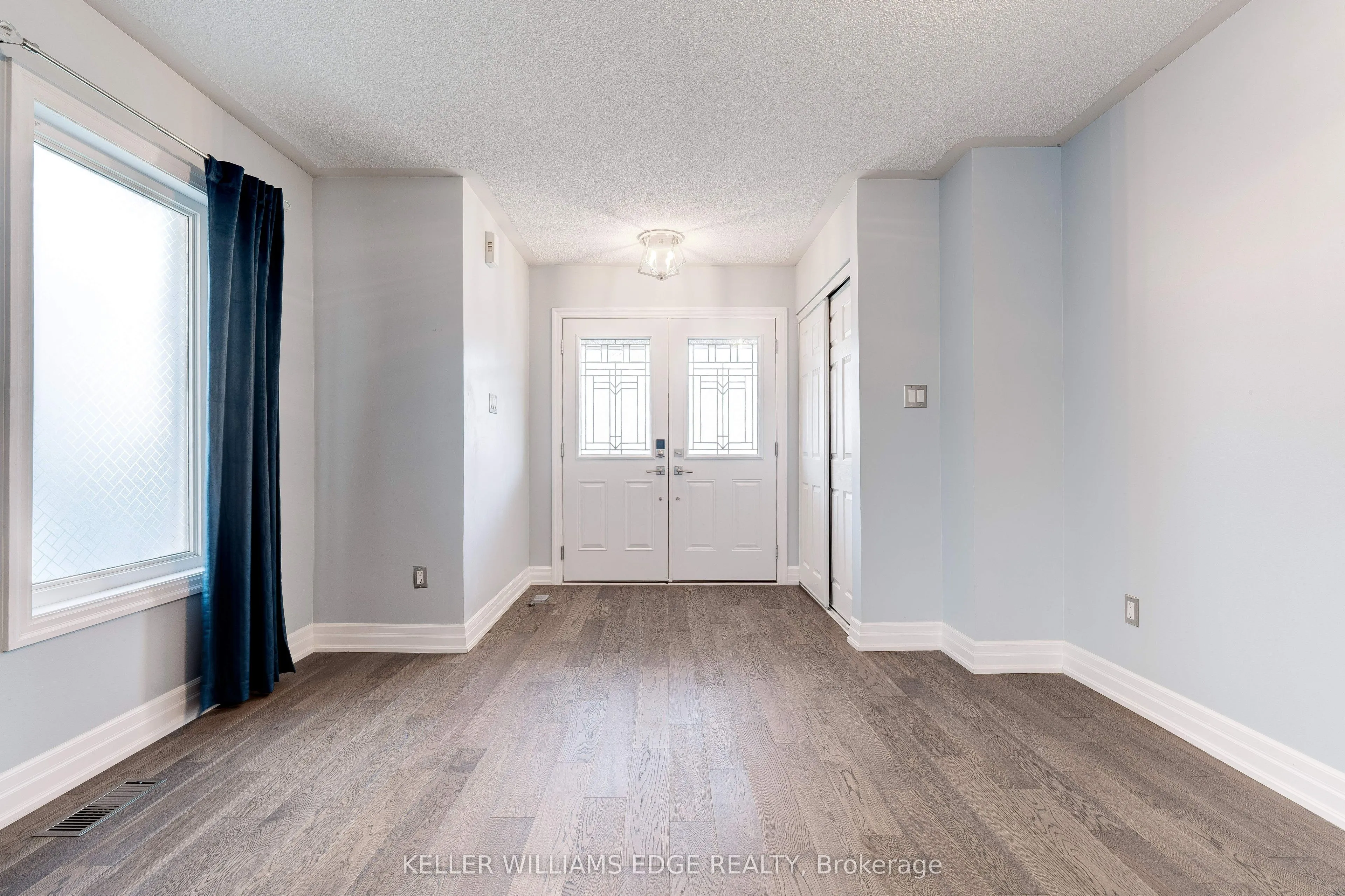 85 Mowat Crescent