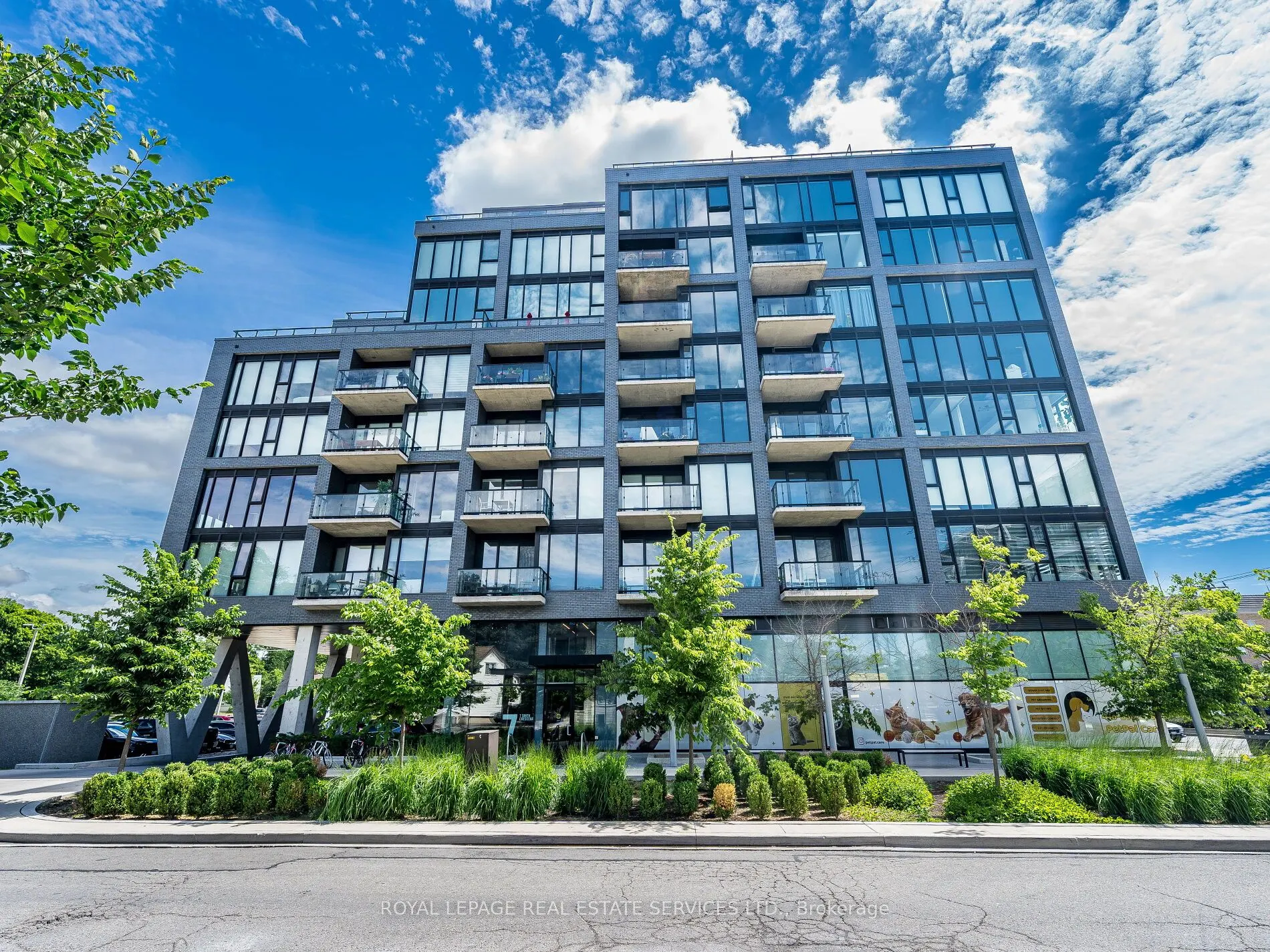 7 Smith Crescent, #312