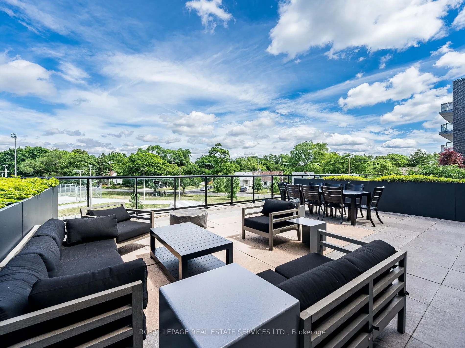 7 Smith Crescent, #312