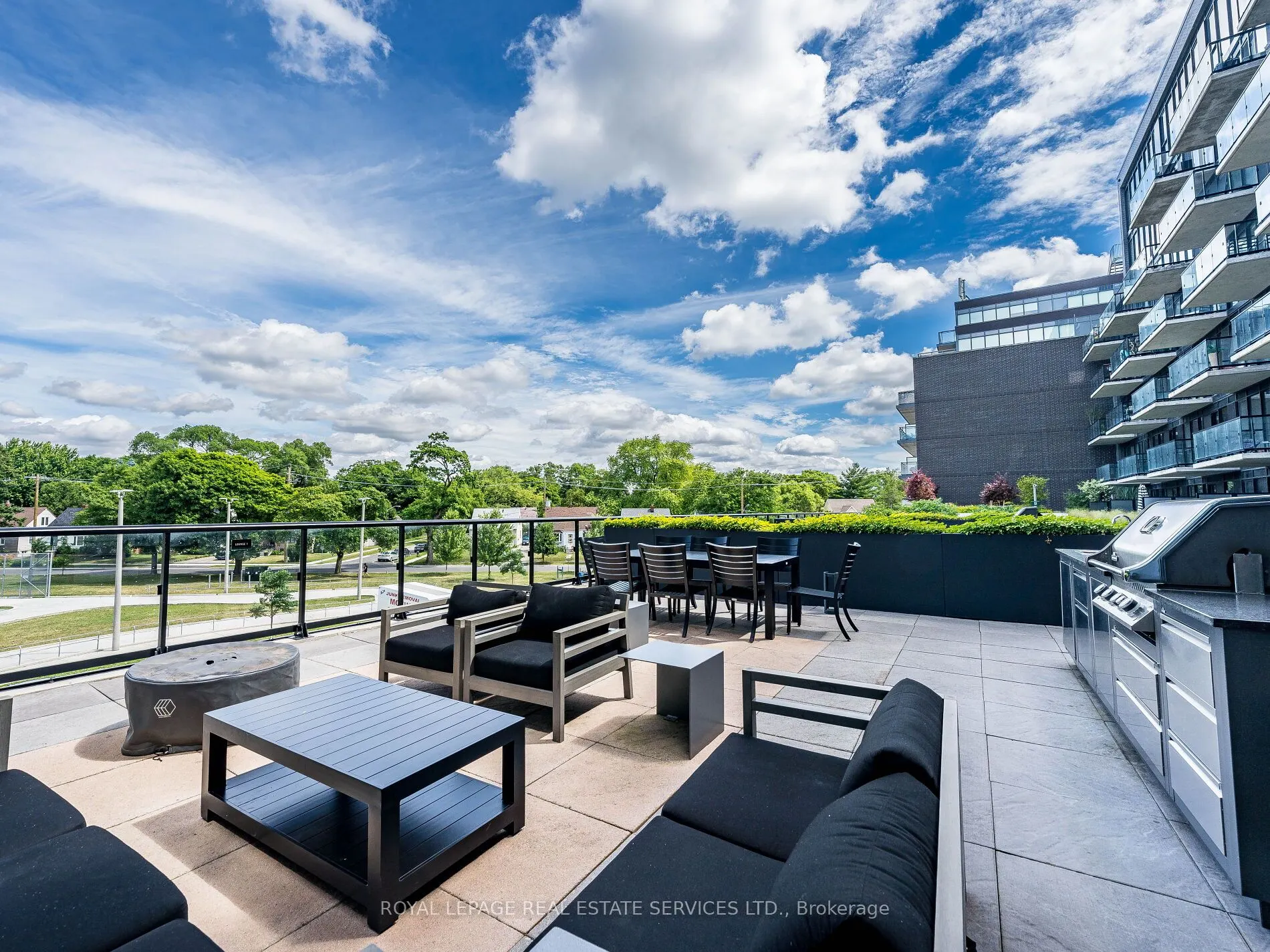 7 Smith Crescent, #312