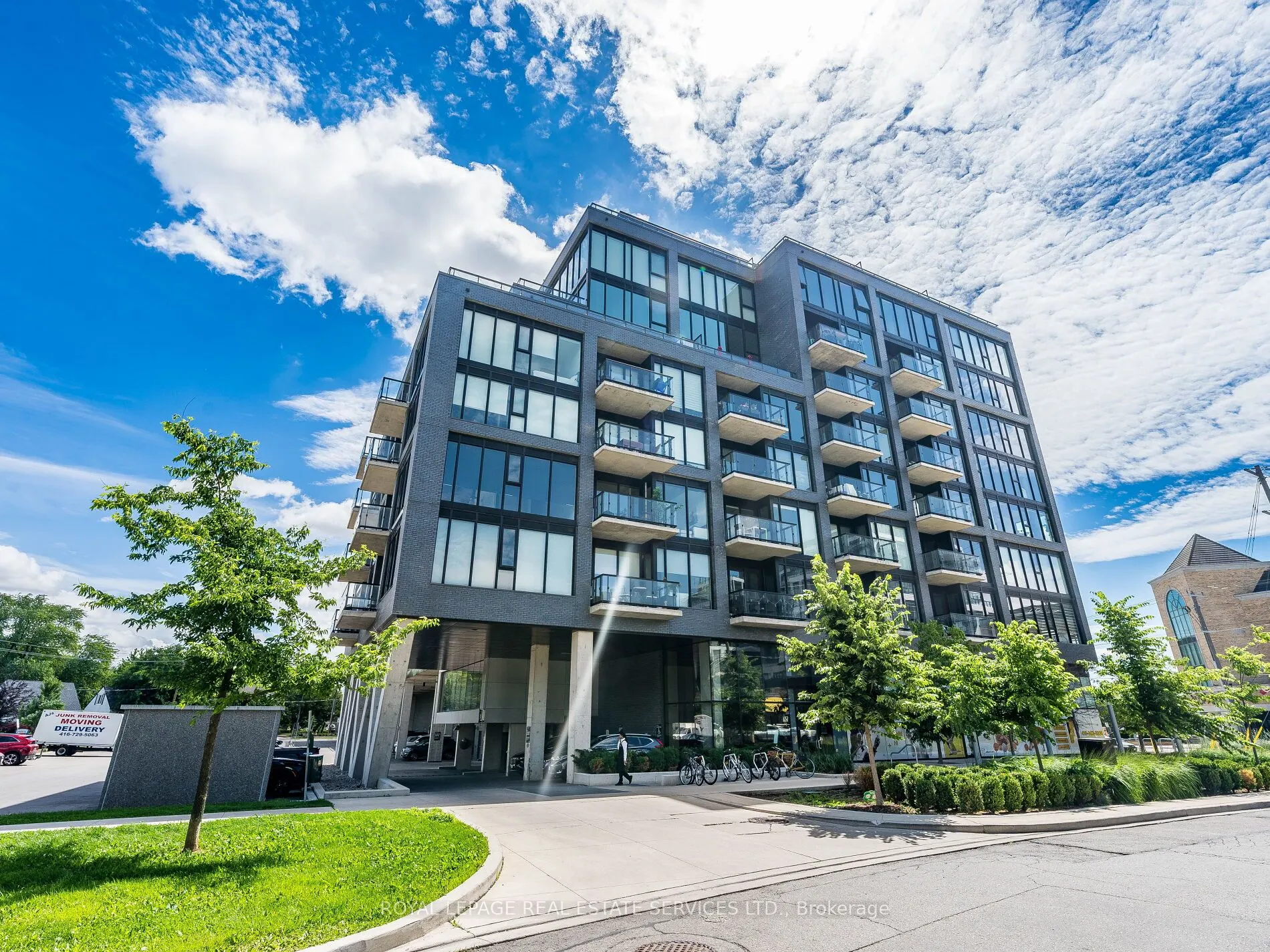 7 Smith Crescent, #312