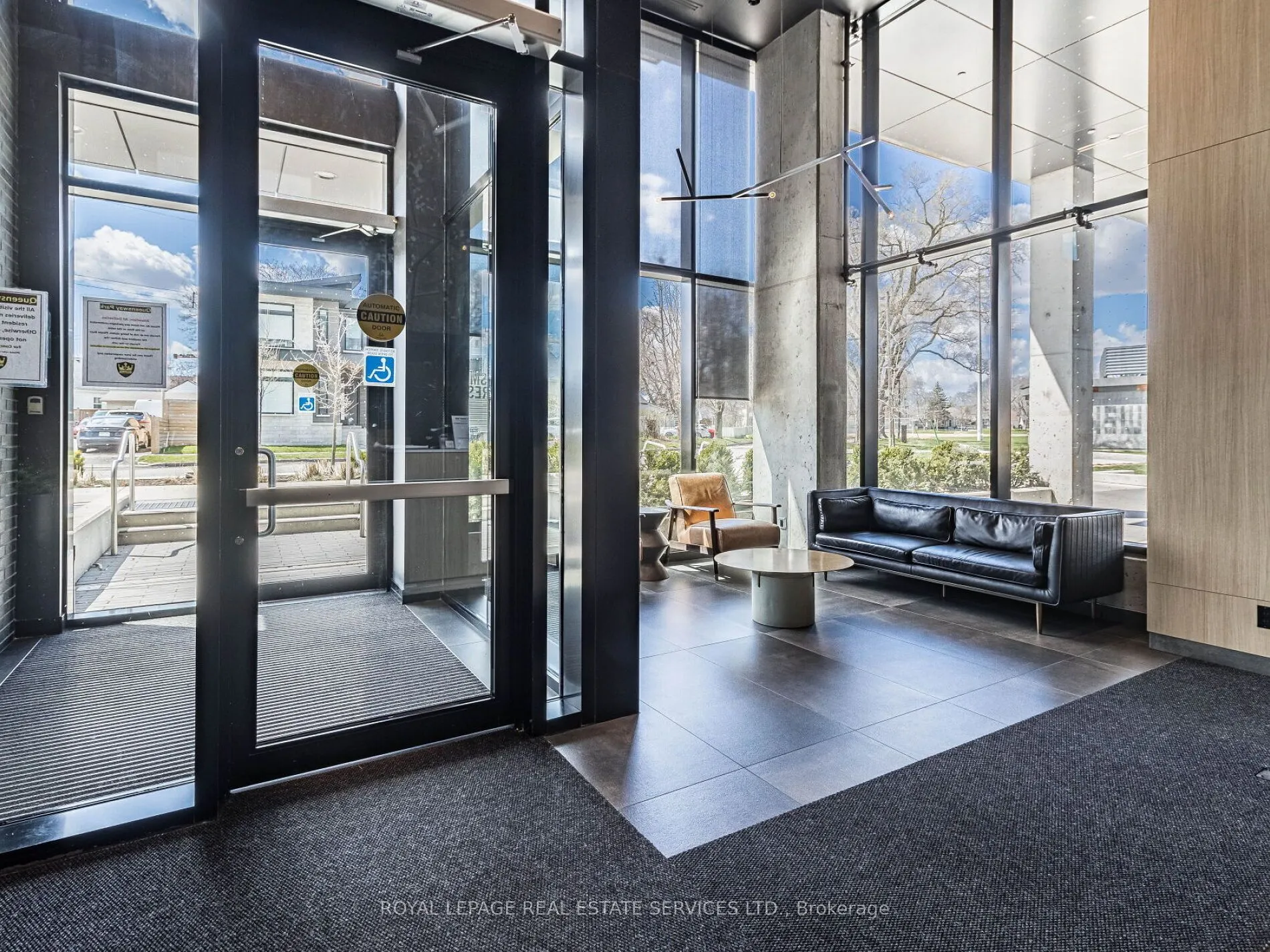 7 Smith Crescent, #312