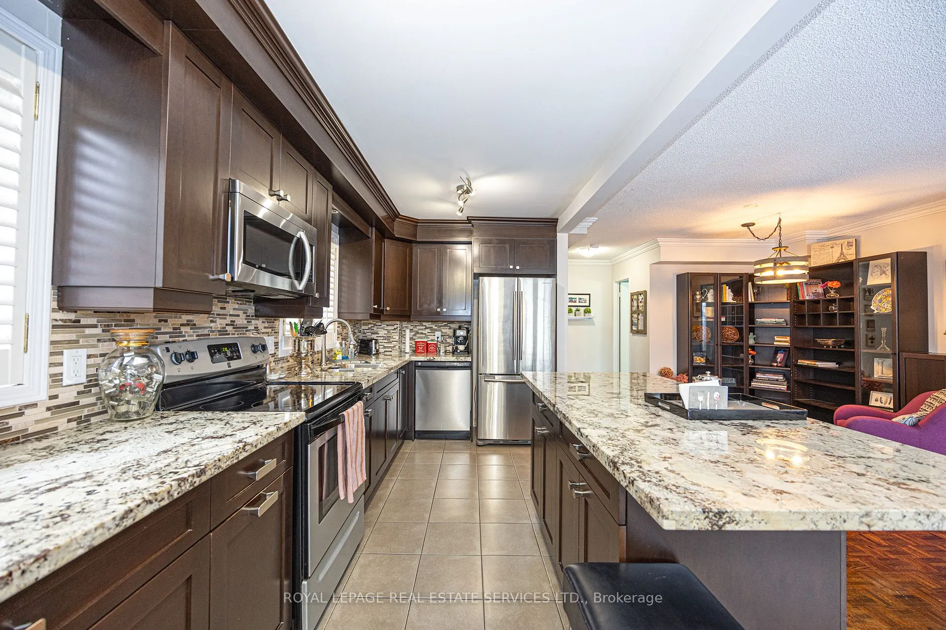 1221 Parkwest Place, #21