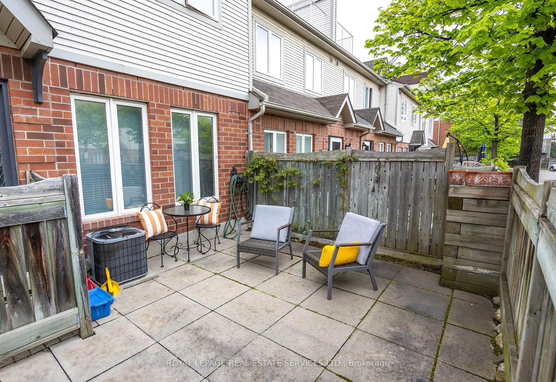 1221 Parkwest Place, #21