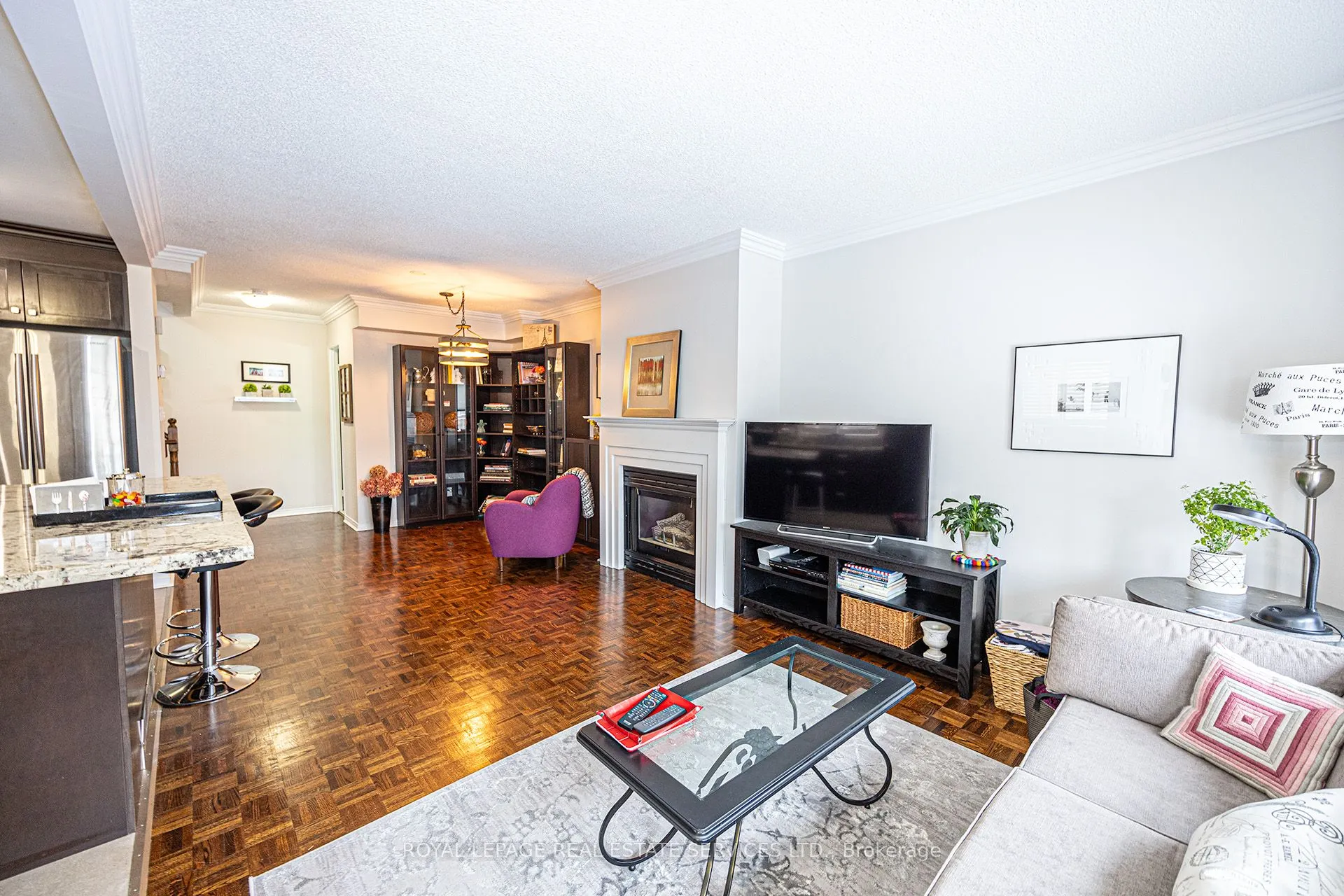 1221 Parkwest Place, #21
