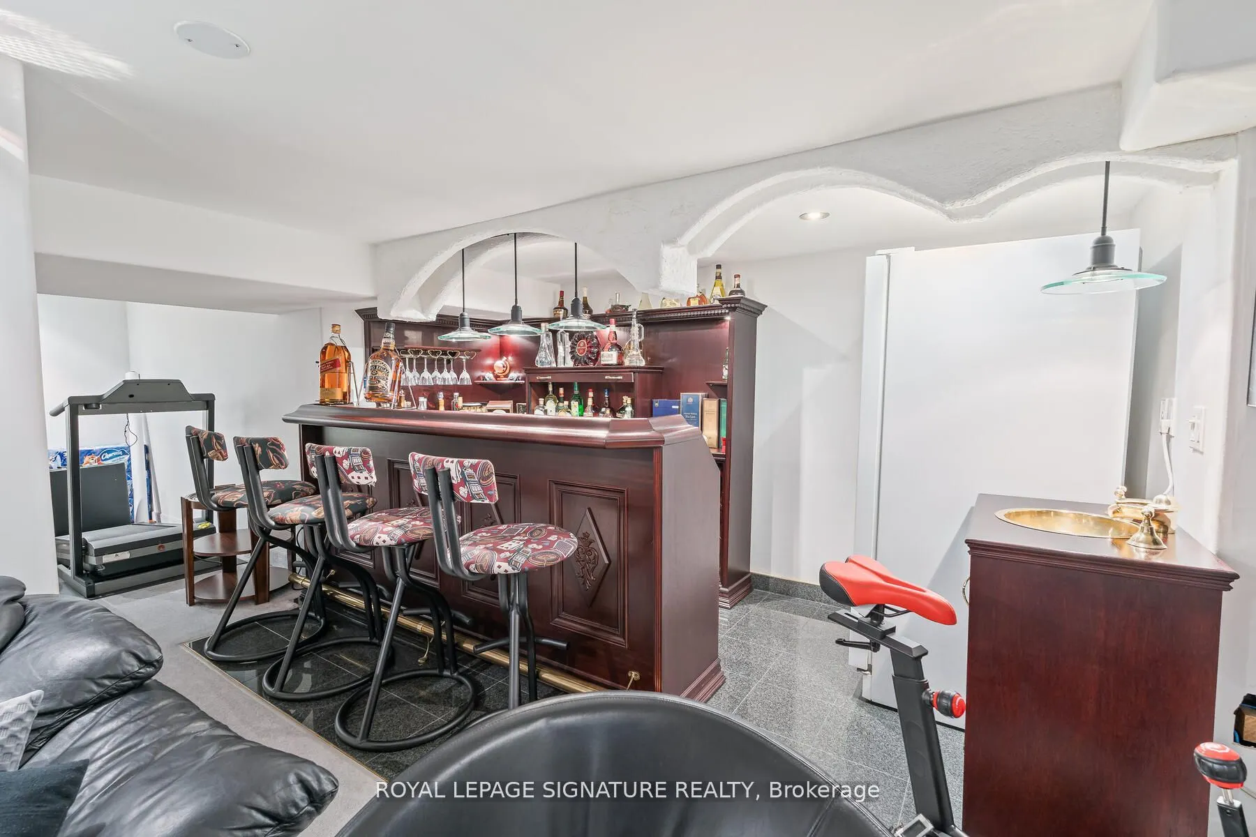 81 Parkside Drive
