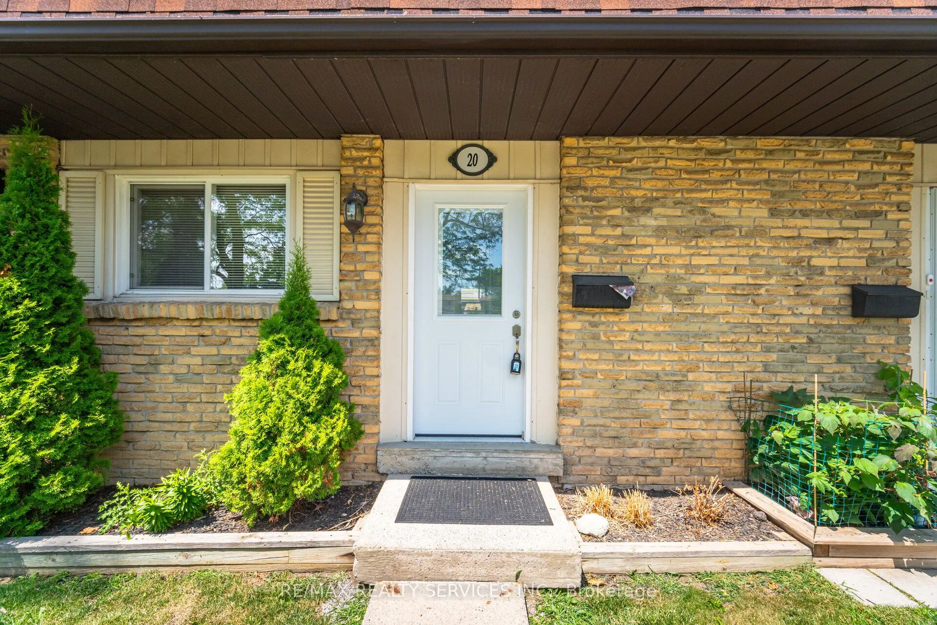 93 Hansen Road N, #20