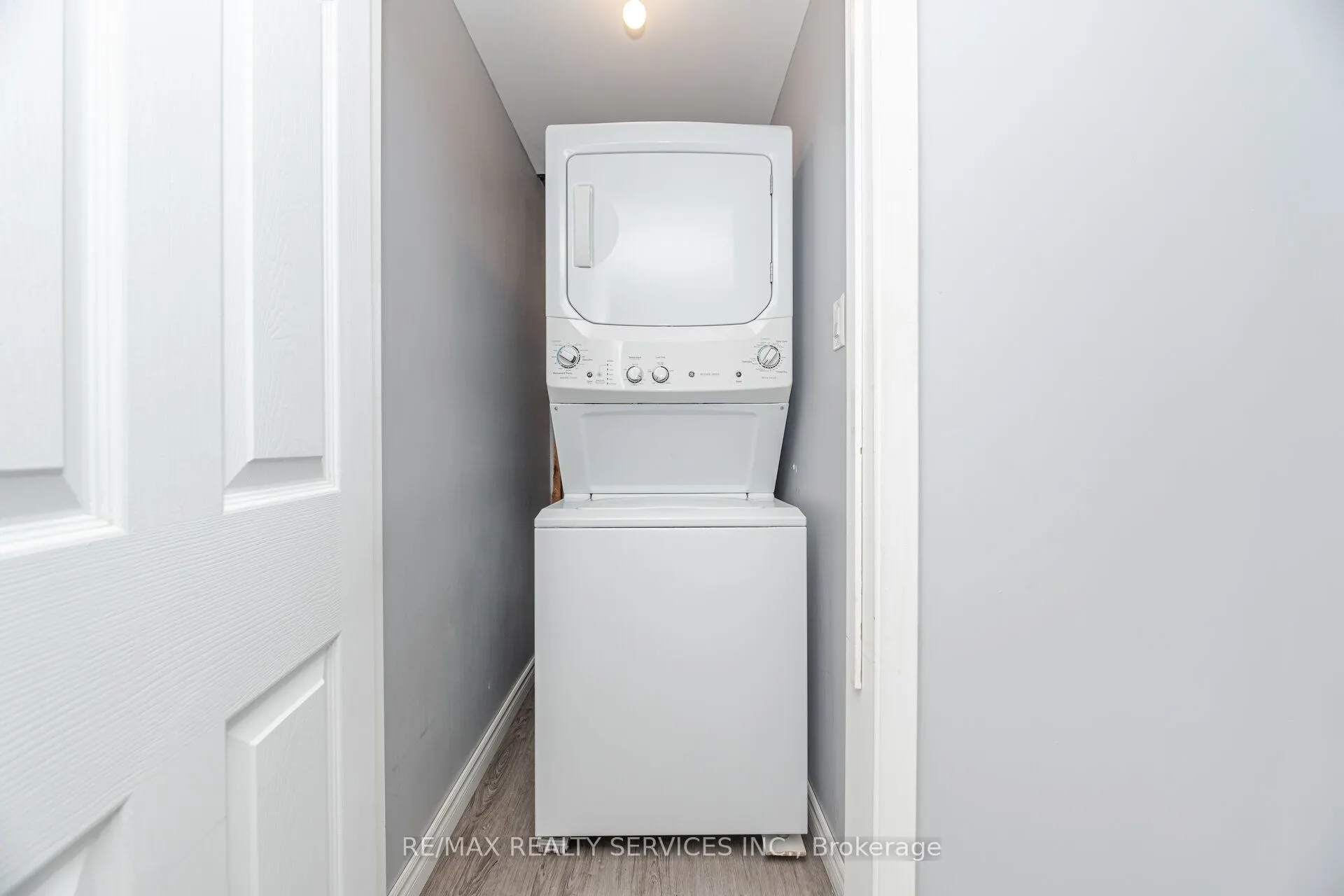 93 Hansen Road N, #20