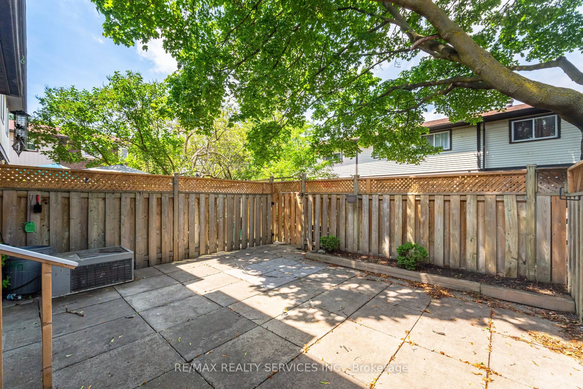 93 Hansen Road N, #20