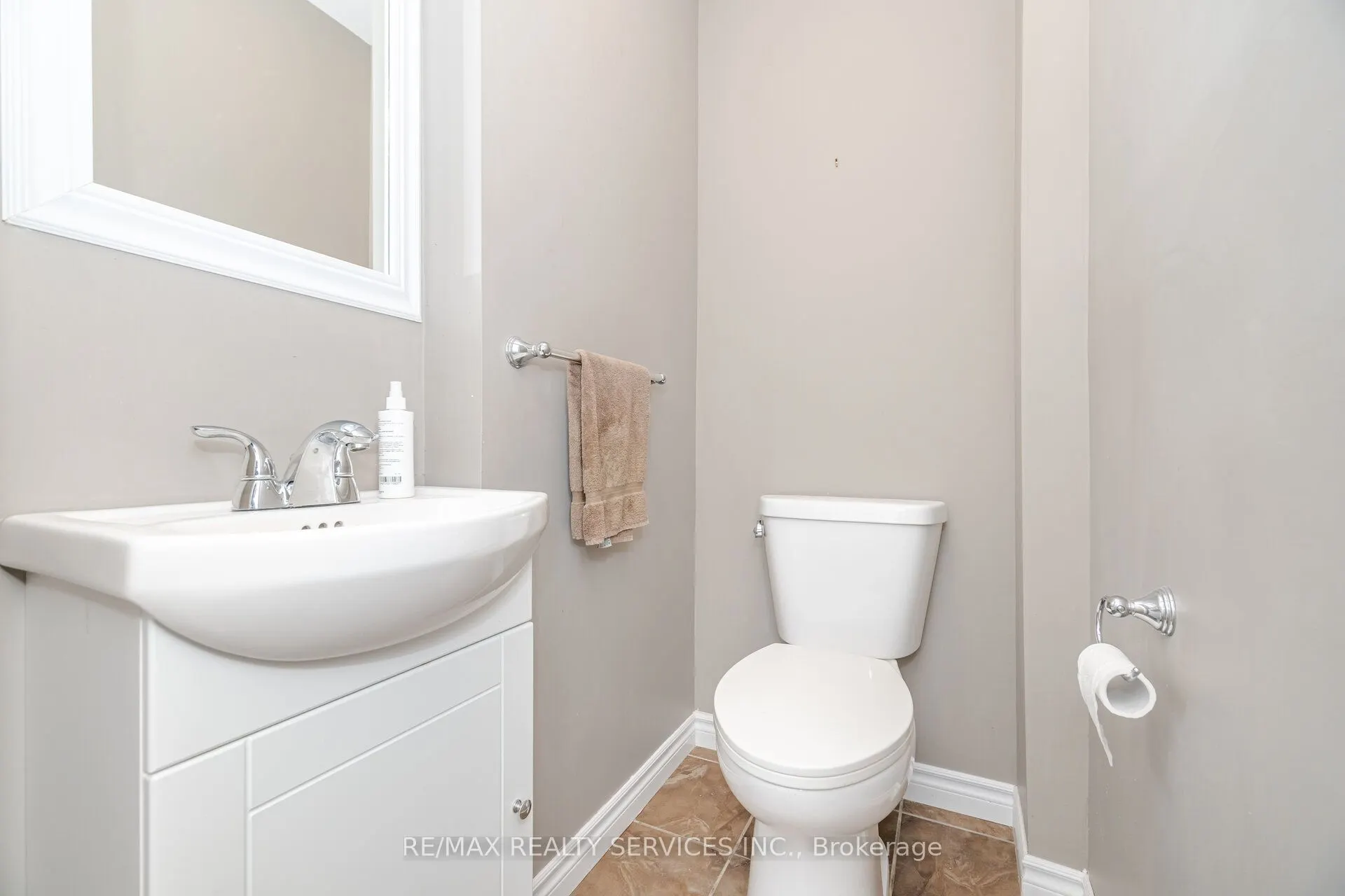 93 Hansen Road N, #20