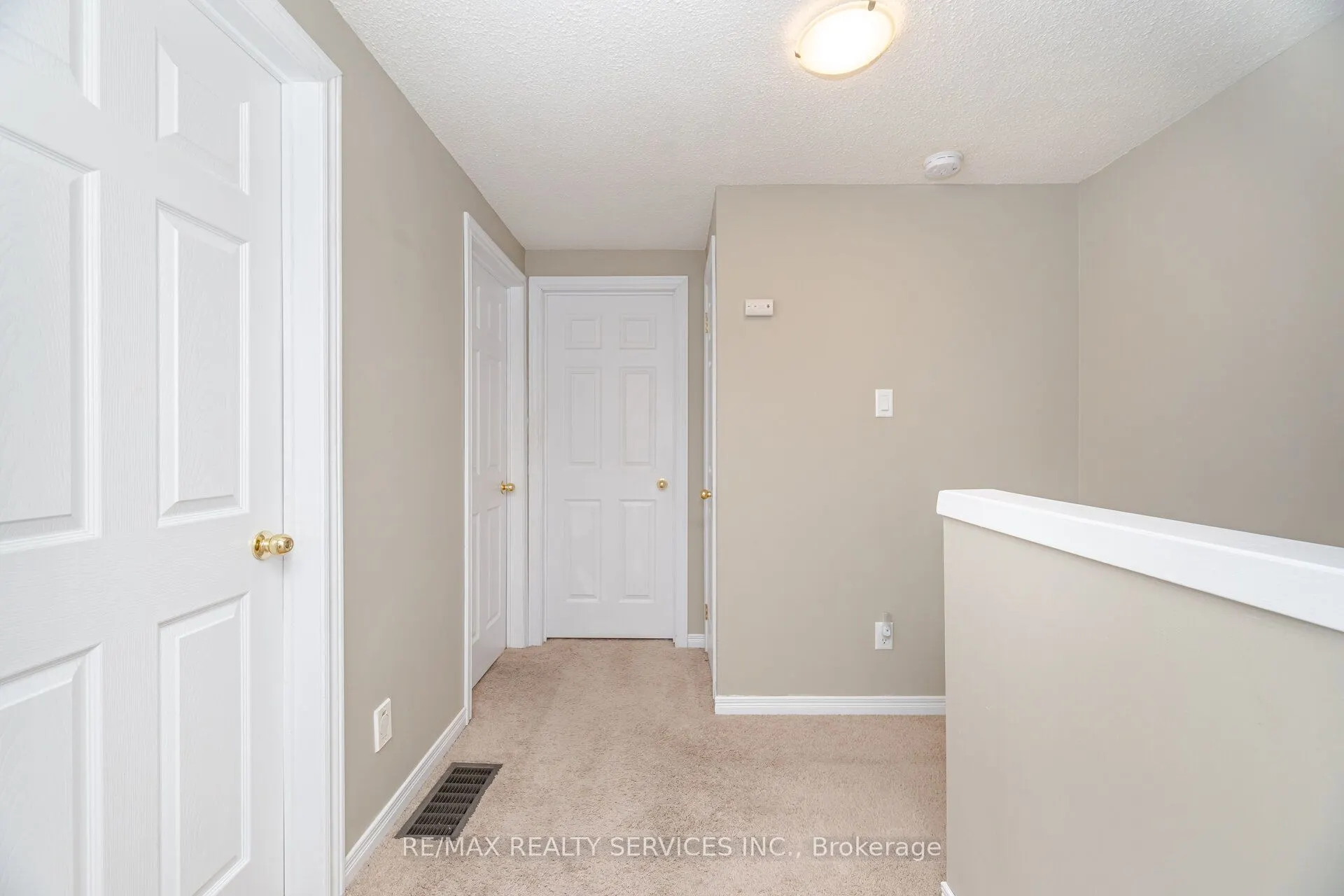 93 Hansen Road N, #20