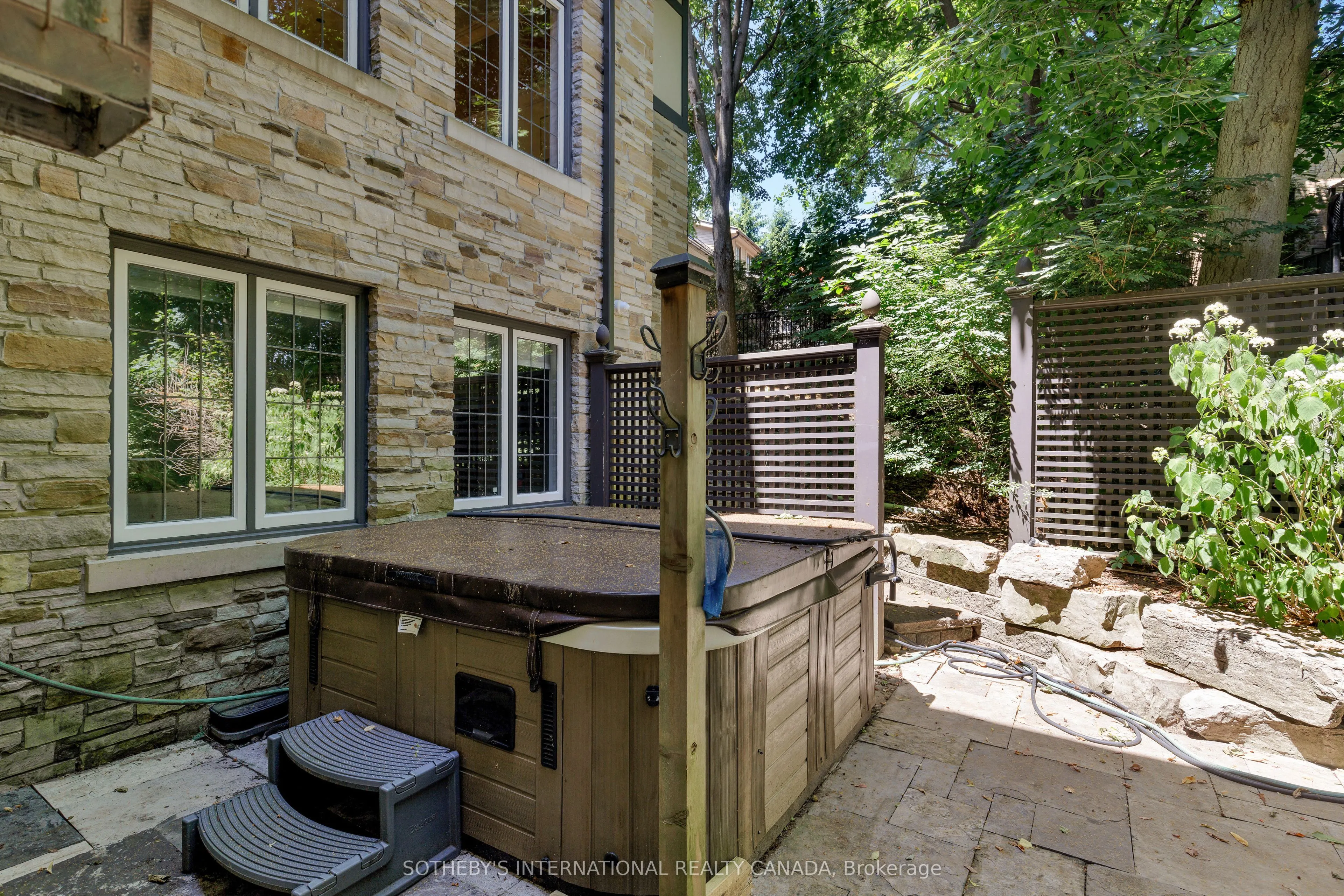 67 Kingsway Crescent