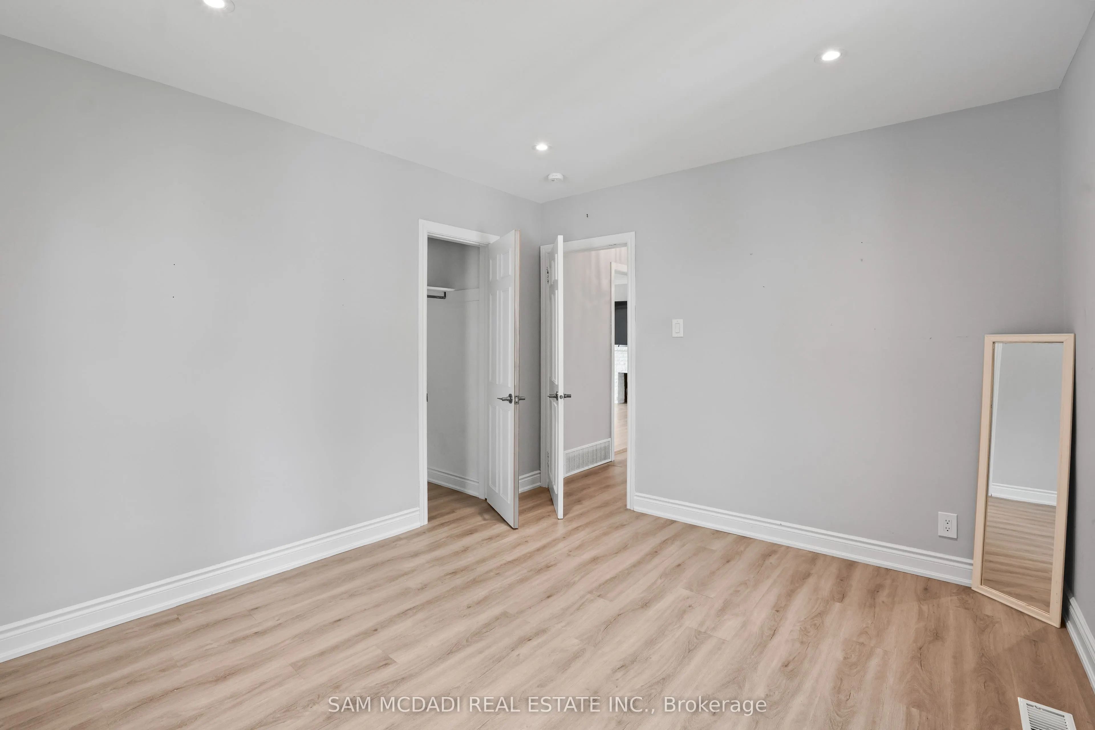 12 Arch Road