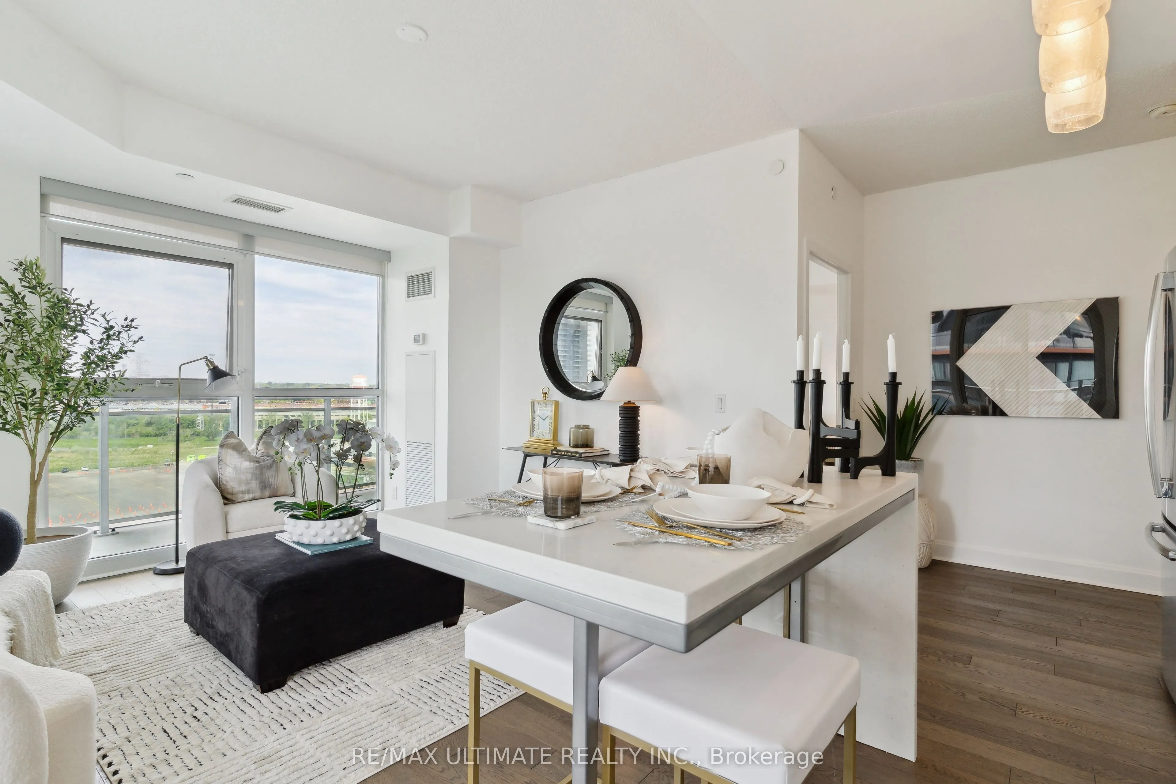 33 Shore Breeze Drive, #1003