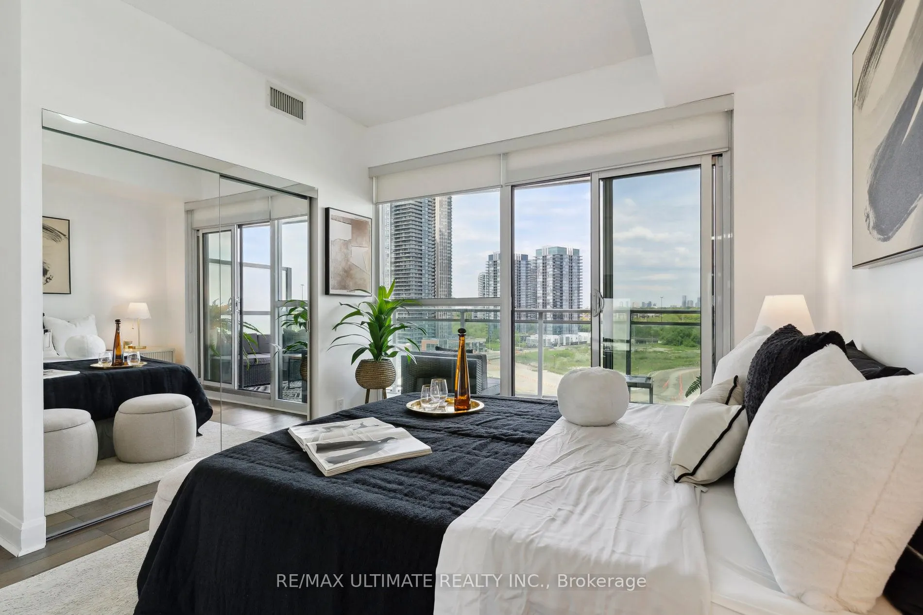 33 Shore Breeze Drive, #1003