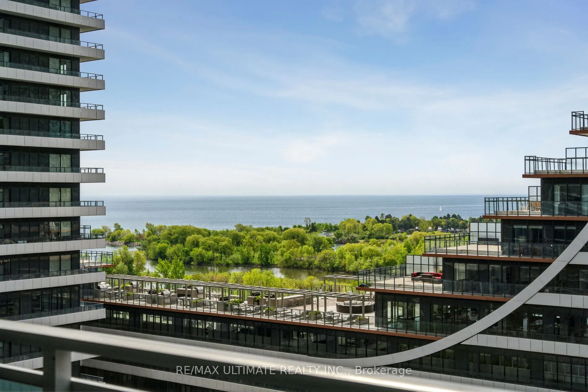 33 Shore Breeze Drive, #1003