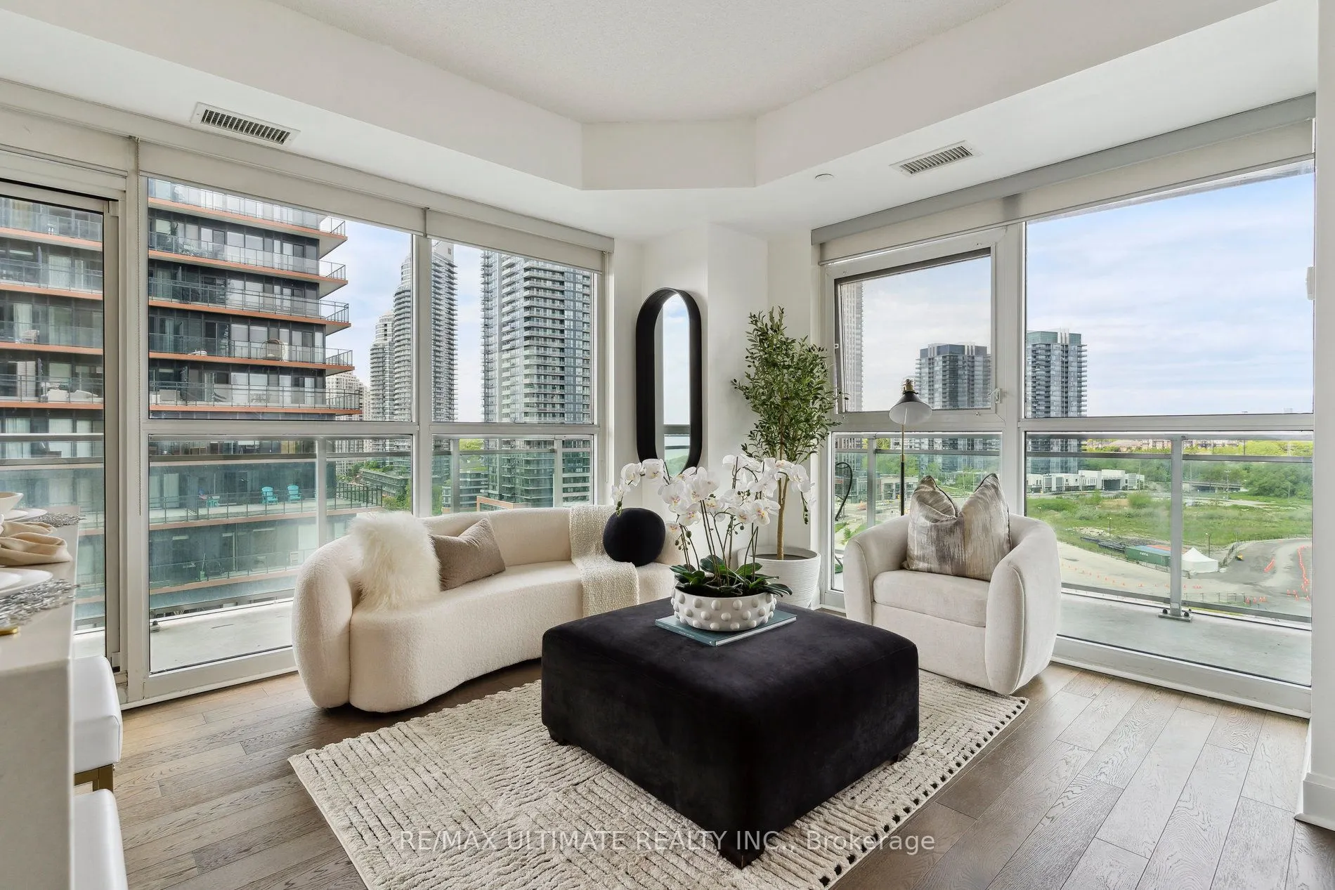33 Shore Breeze Drive, #1003