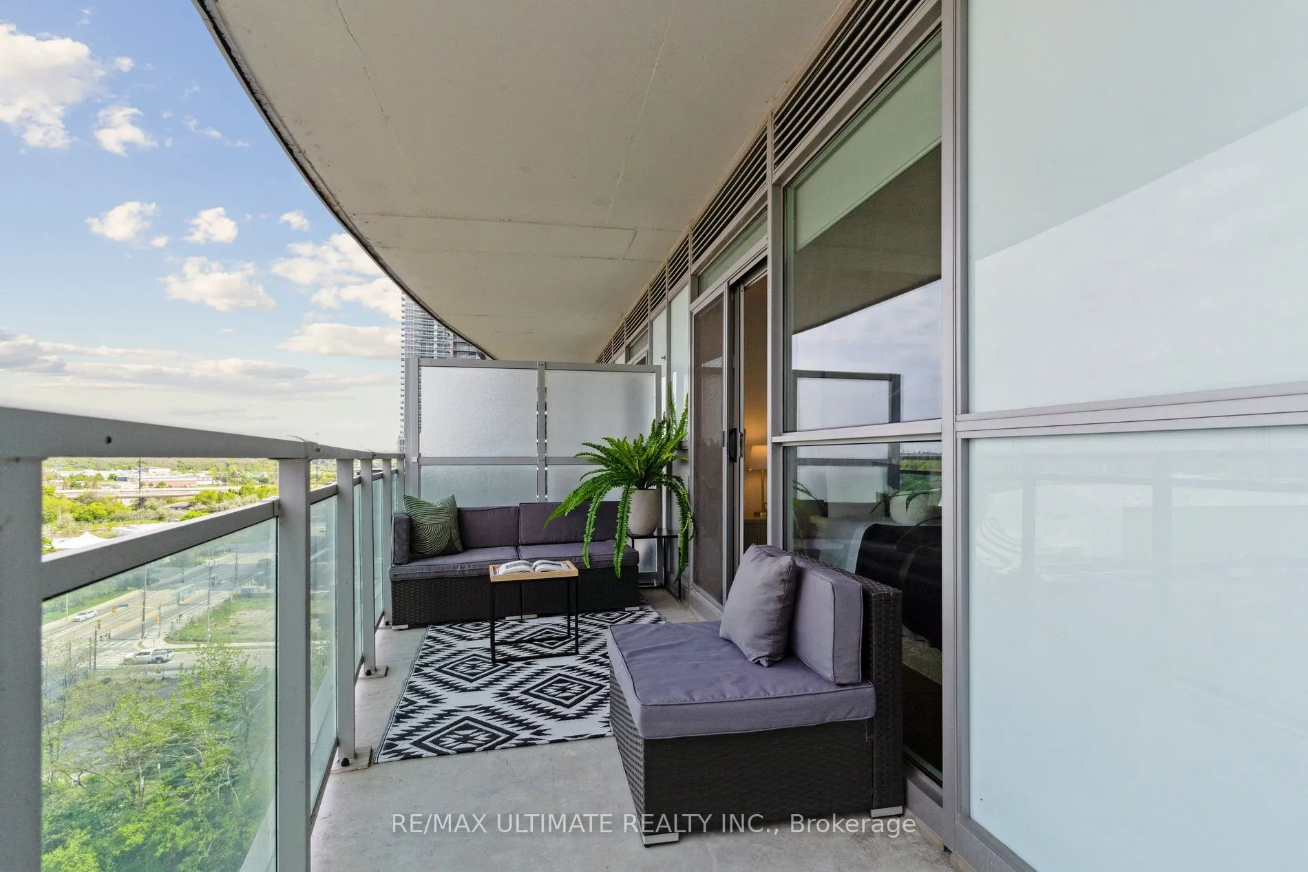 33 Shore Breeze Drive, #1003
