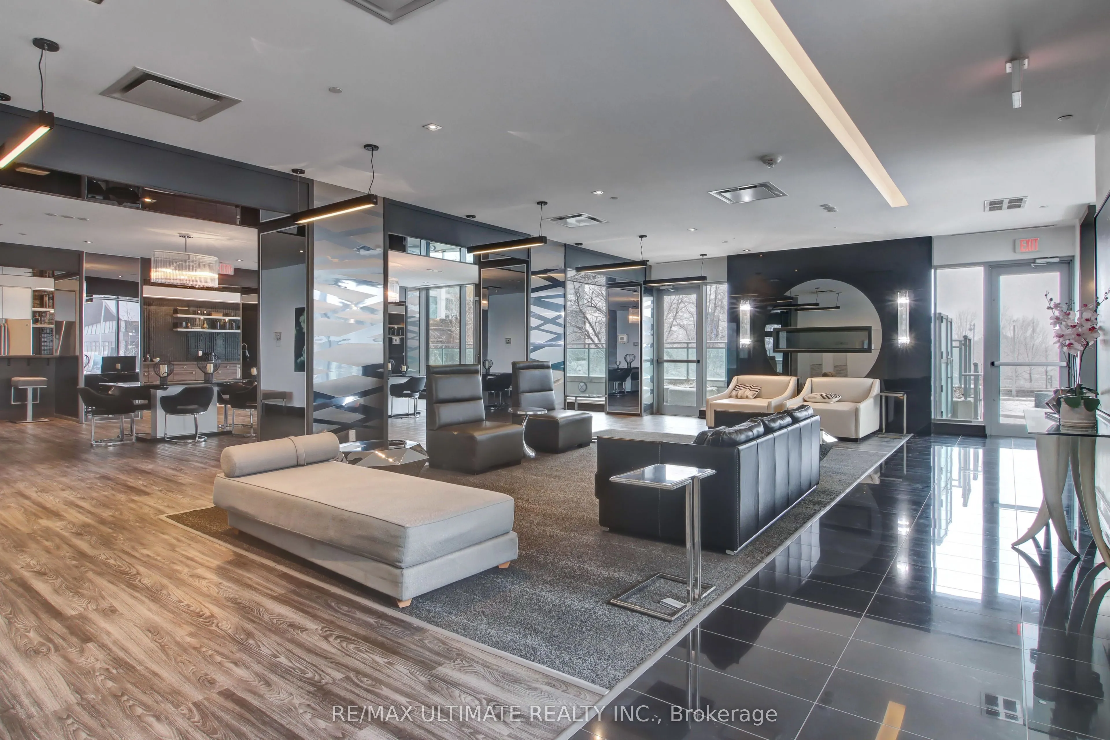33 Shore Breeze Drive, #1003