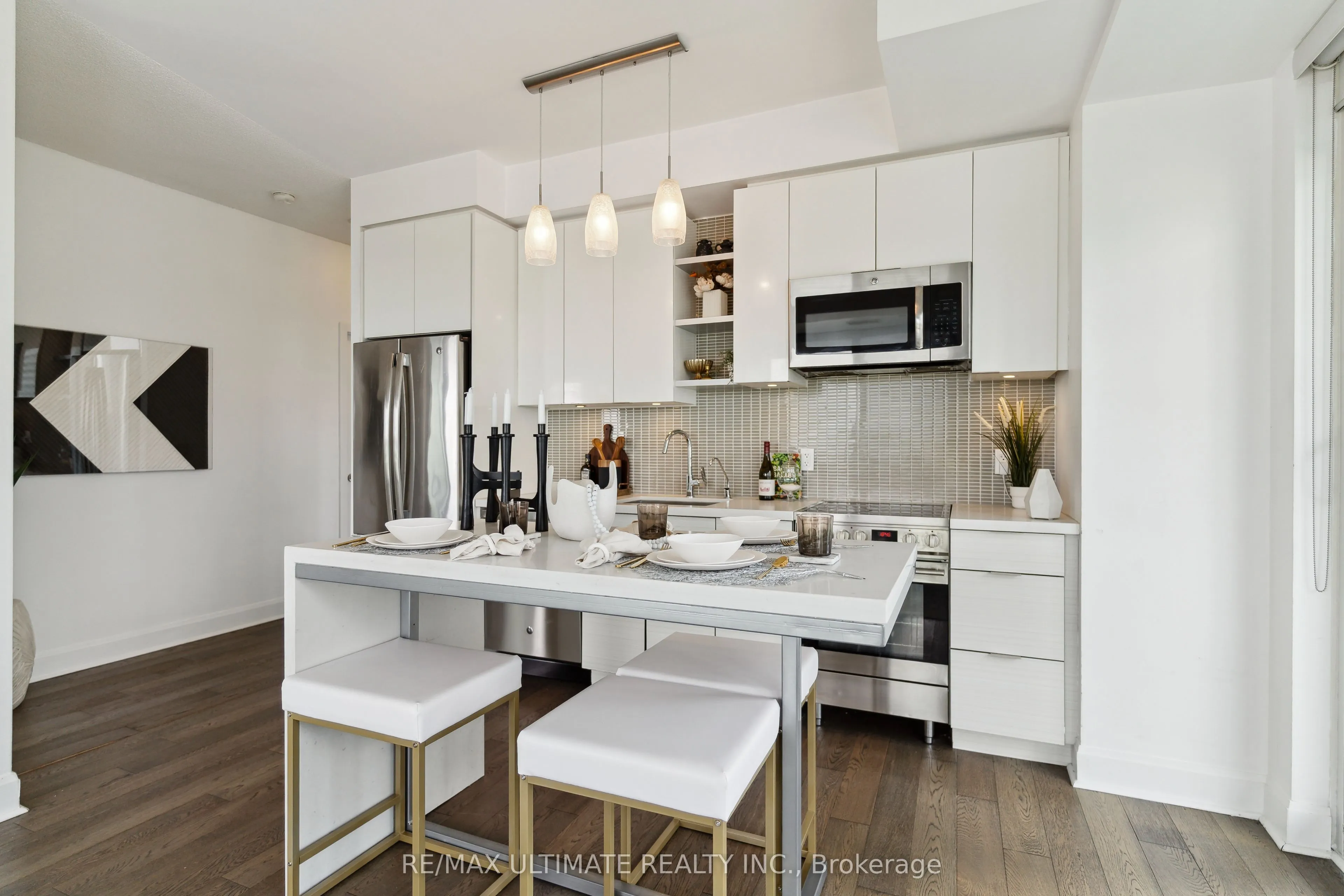 33 Shore Breeze Drive, #1003