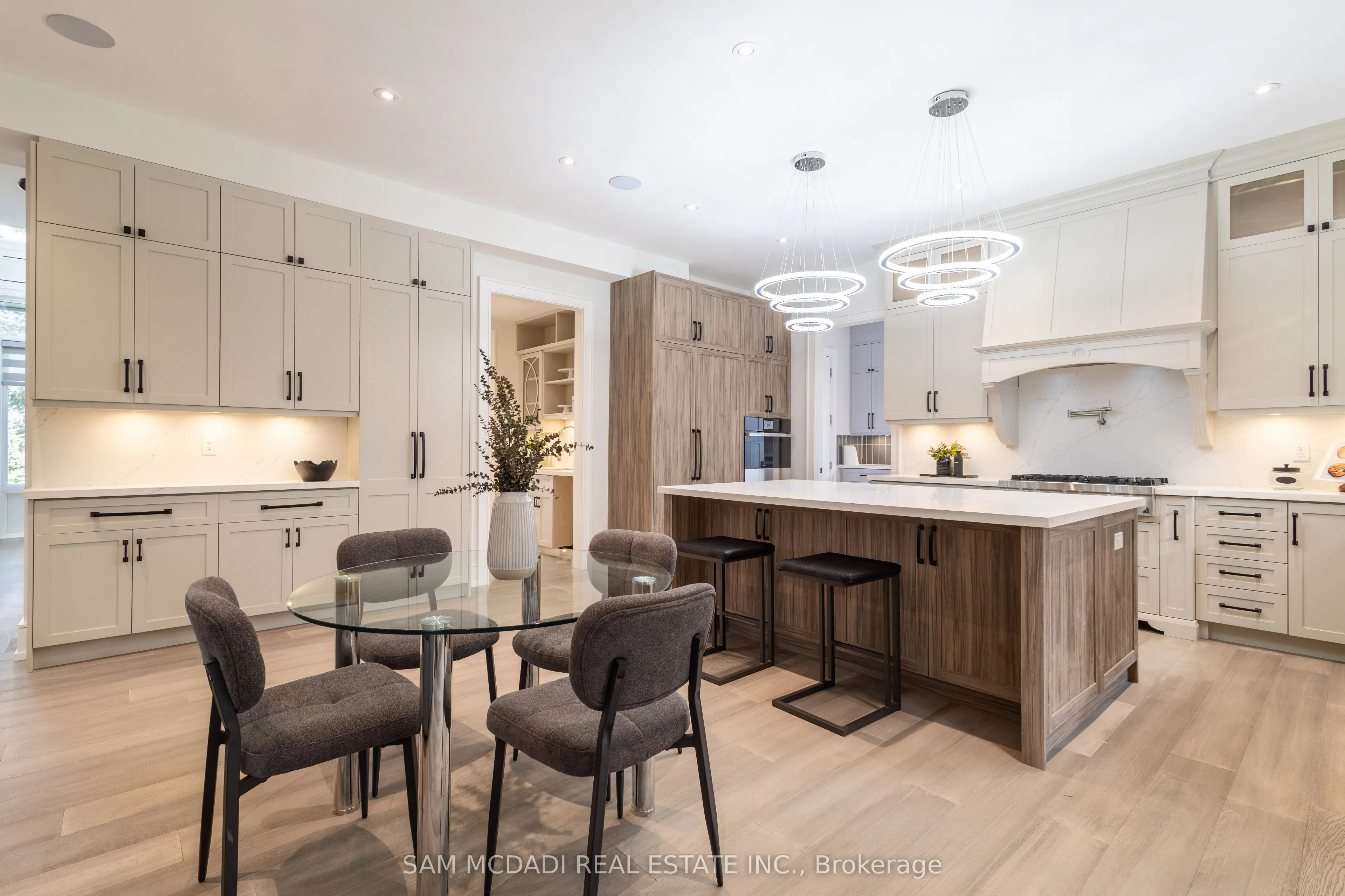 1615 Petrie Way
