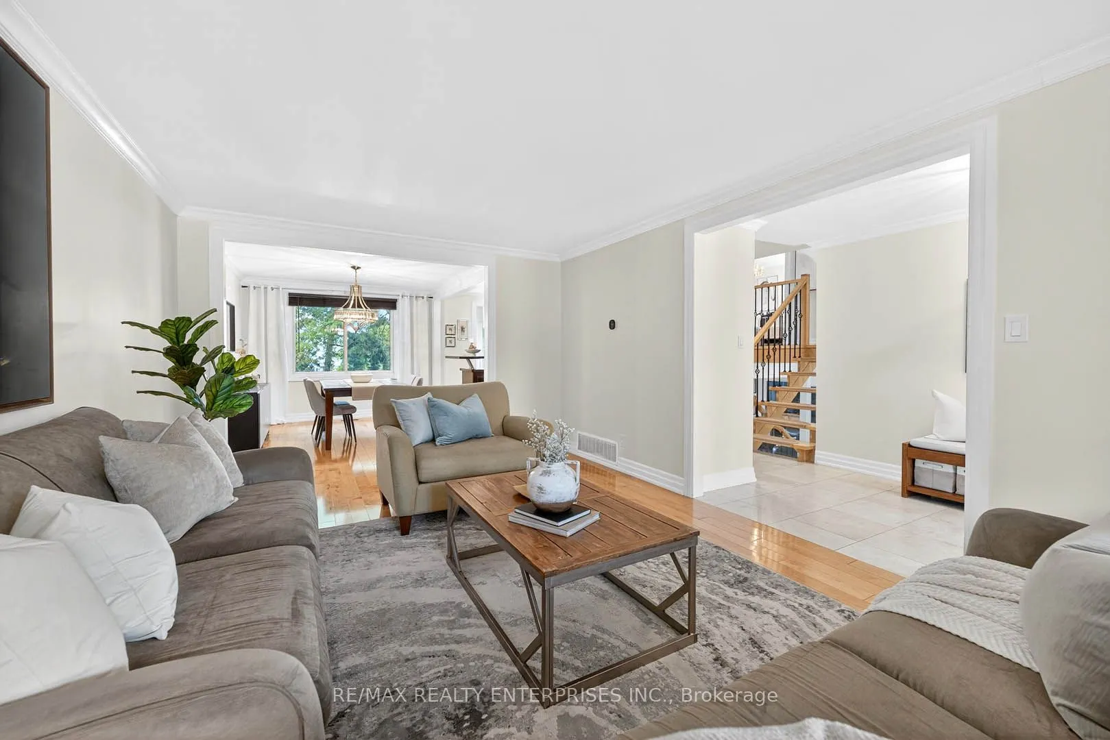 2439 Arioso Court