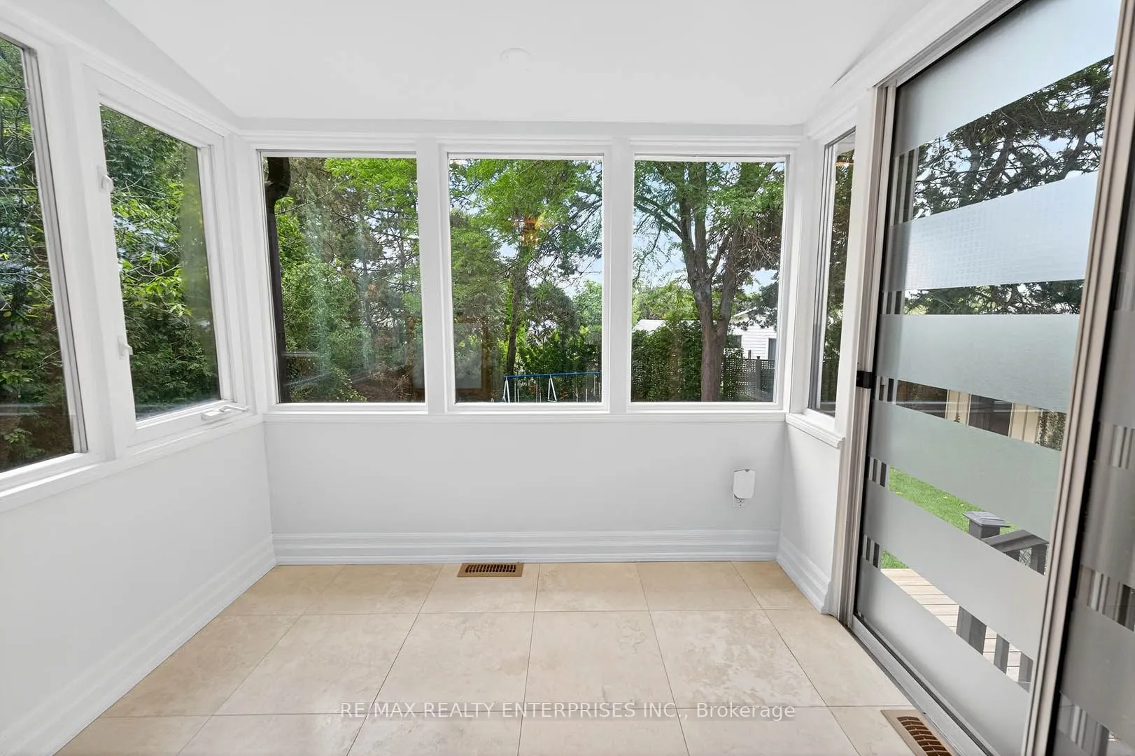 2439 Arioso Court