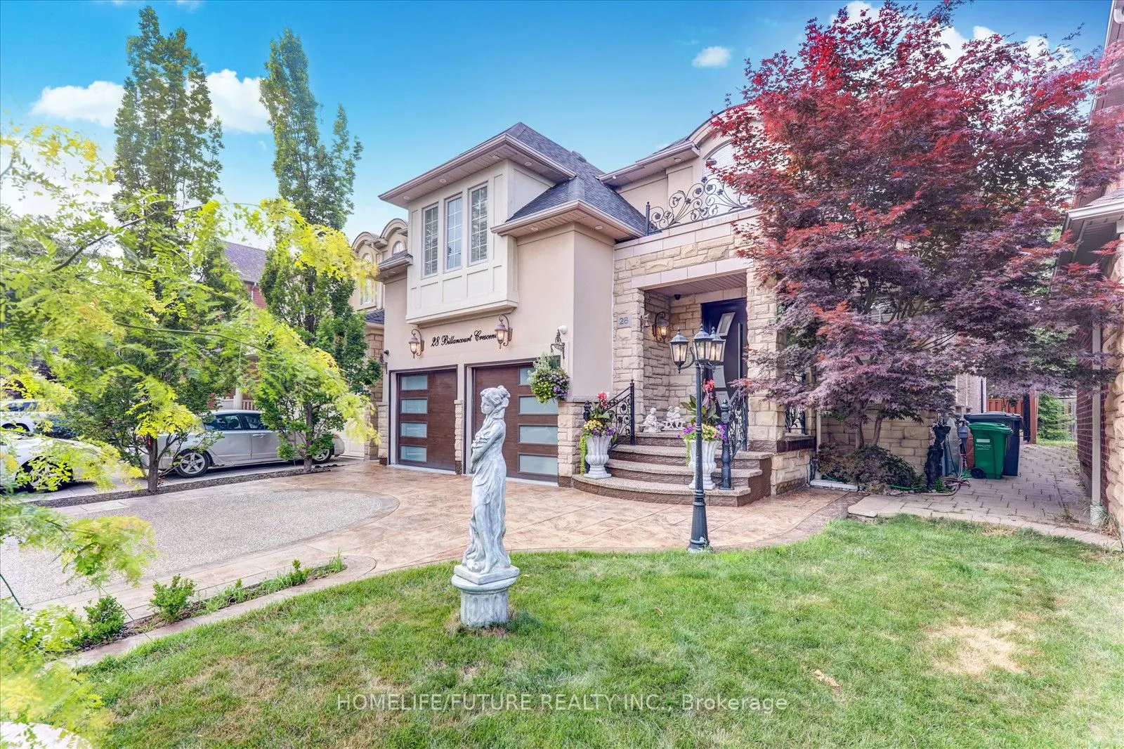 28 Billancourt Crescent