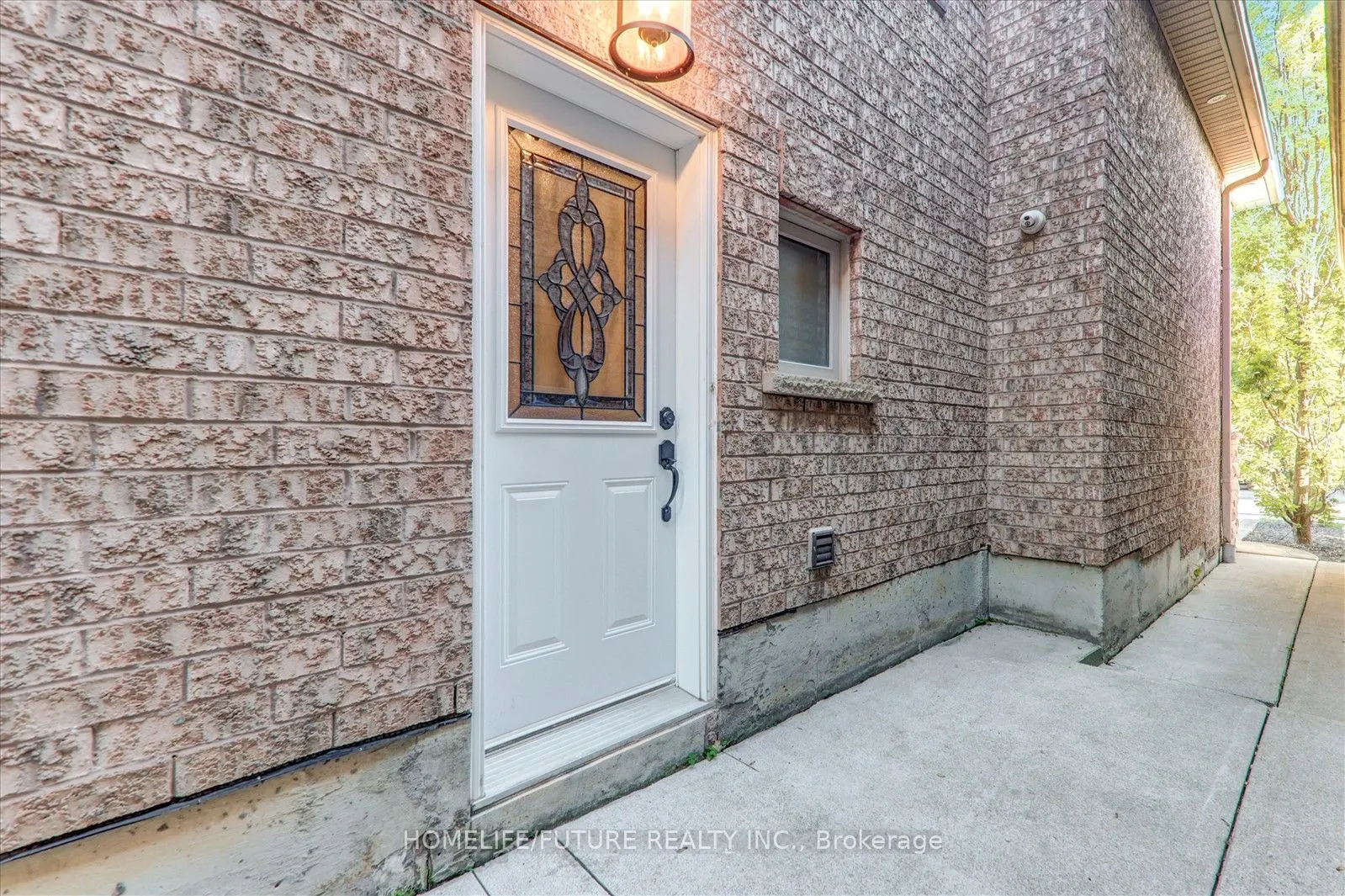28 Billancourt Crescent