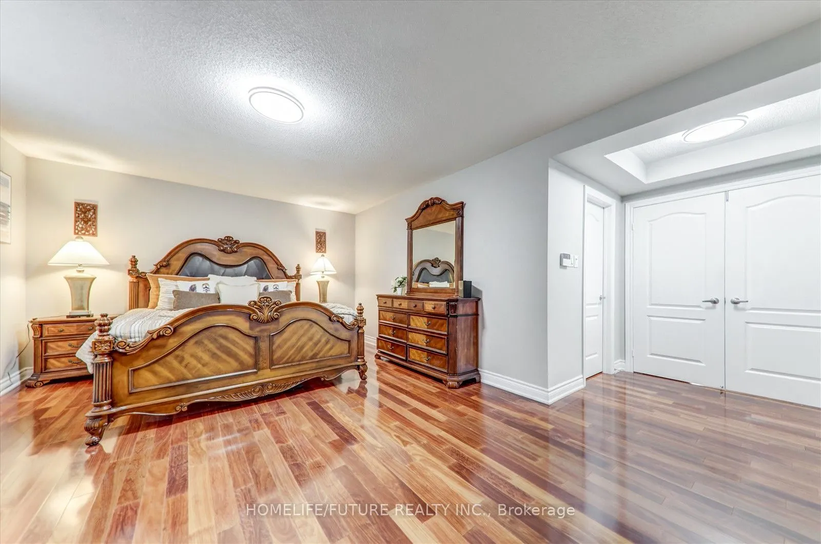 28 Billancourt Crescent