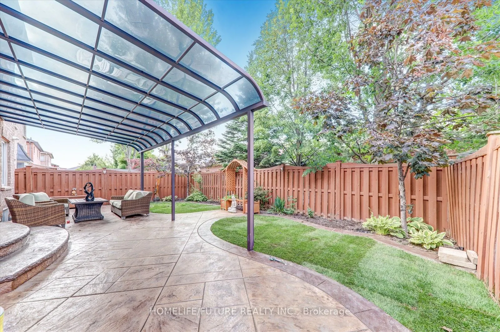 28 Billancourt Crescent