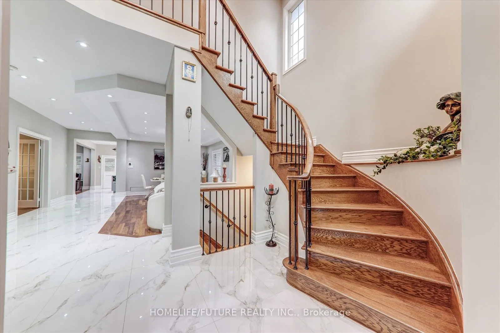 28 Billancourt Crescent