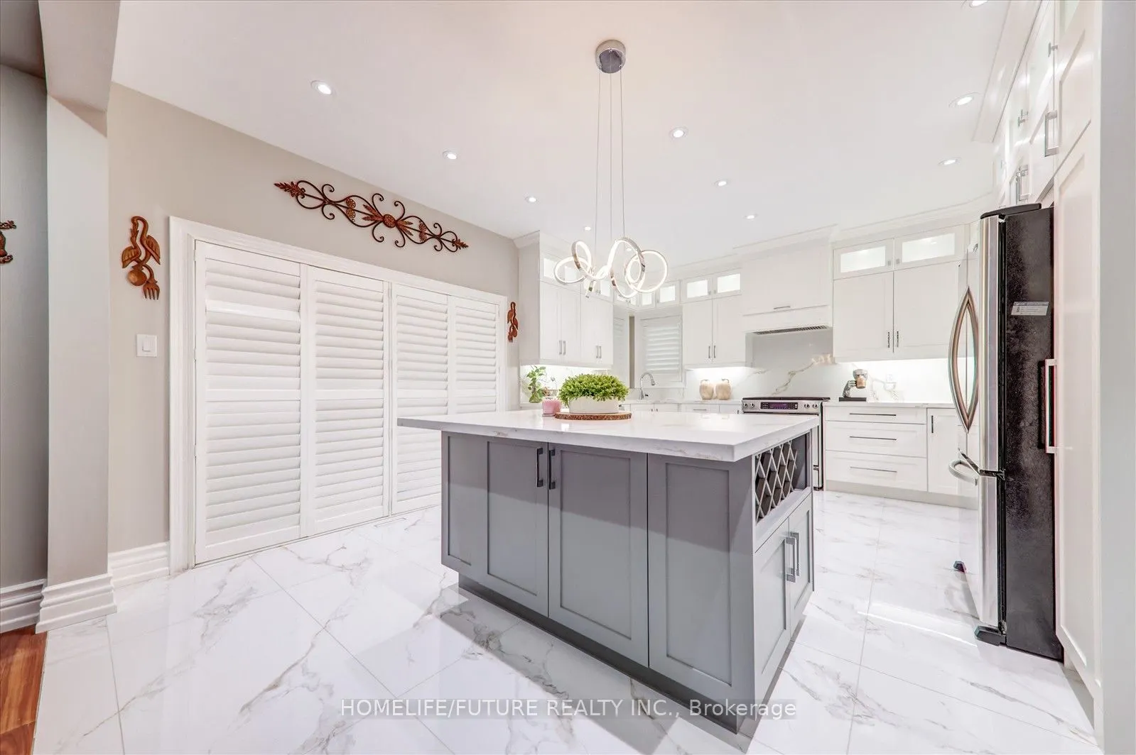 28 Billancourt Crescent