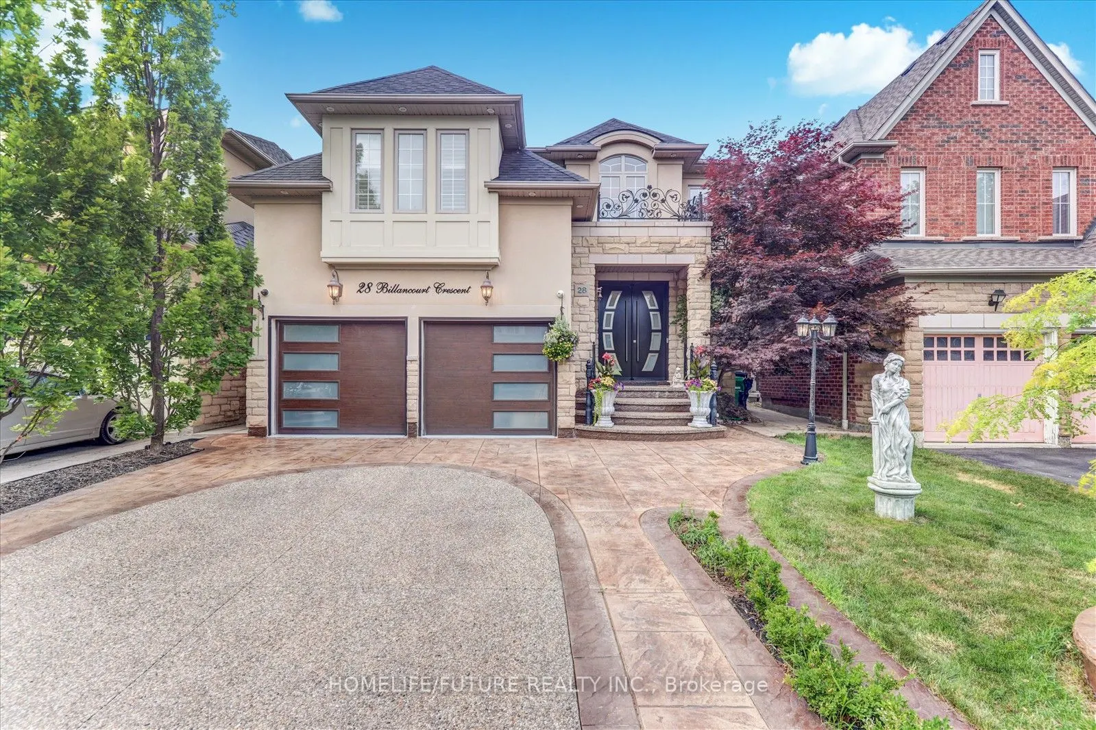 28 Billancourt Crescent