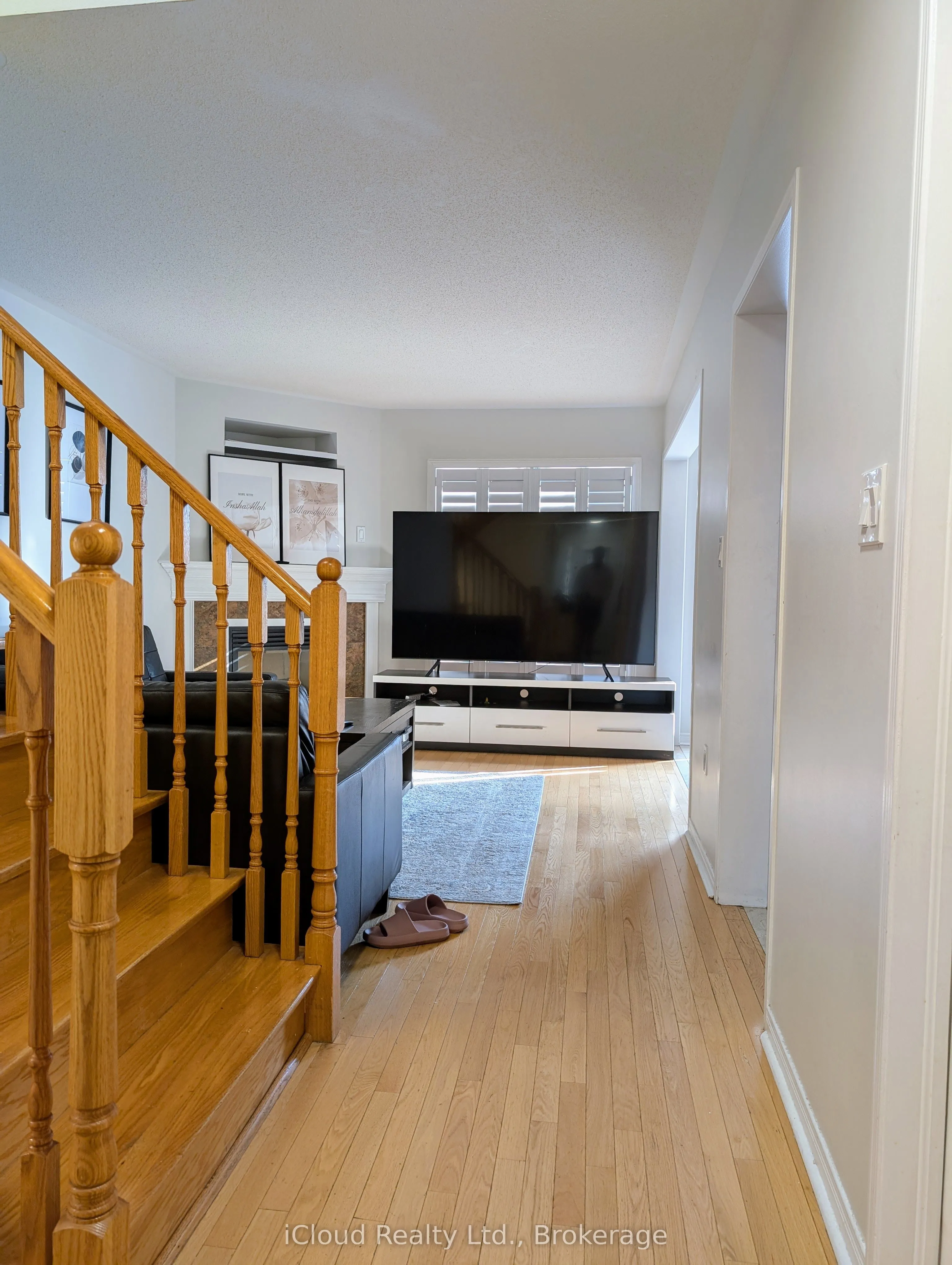 10 Polar Bear Place E