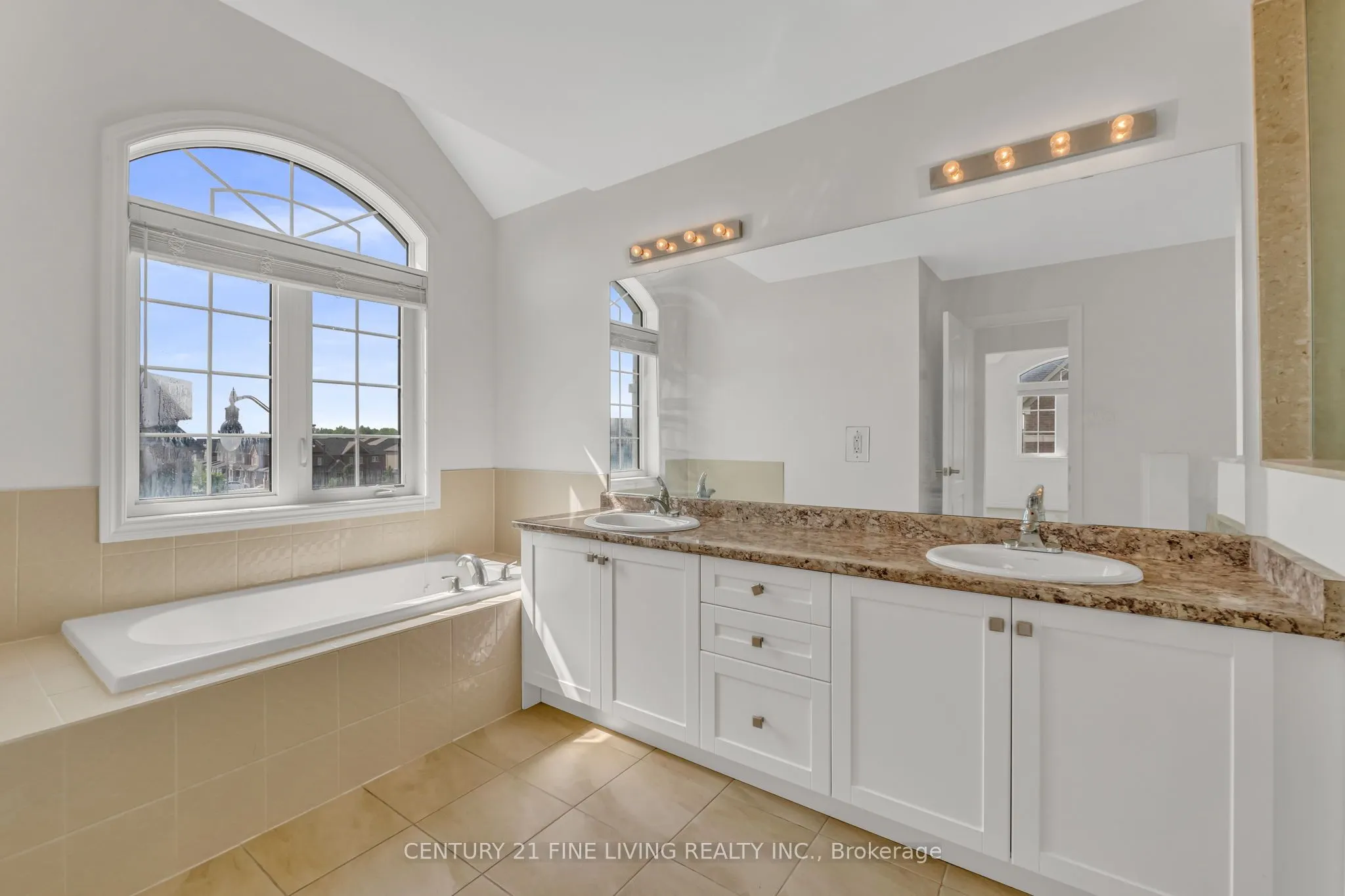 495 Queen Mary Drive