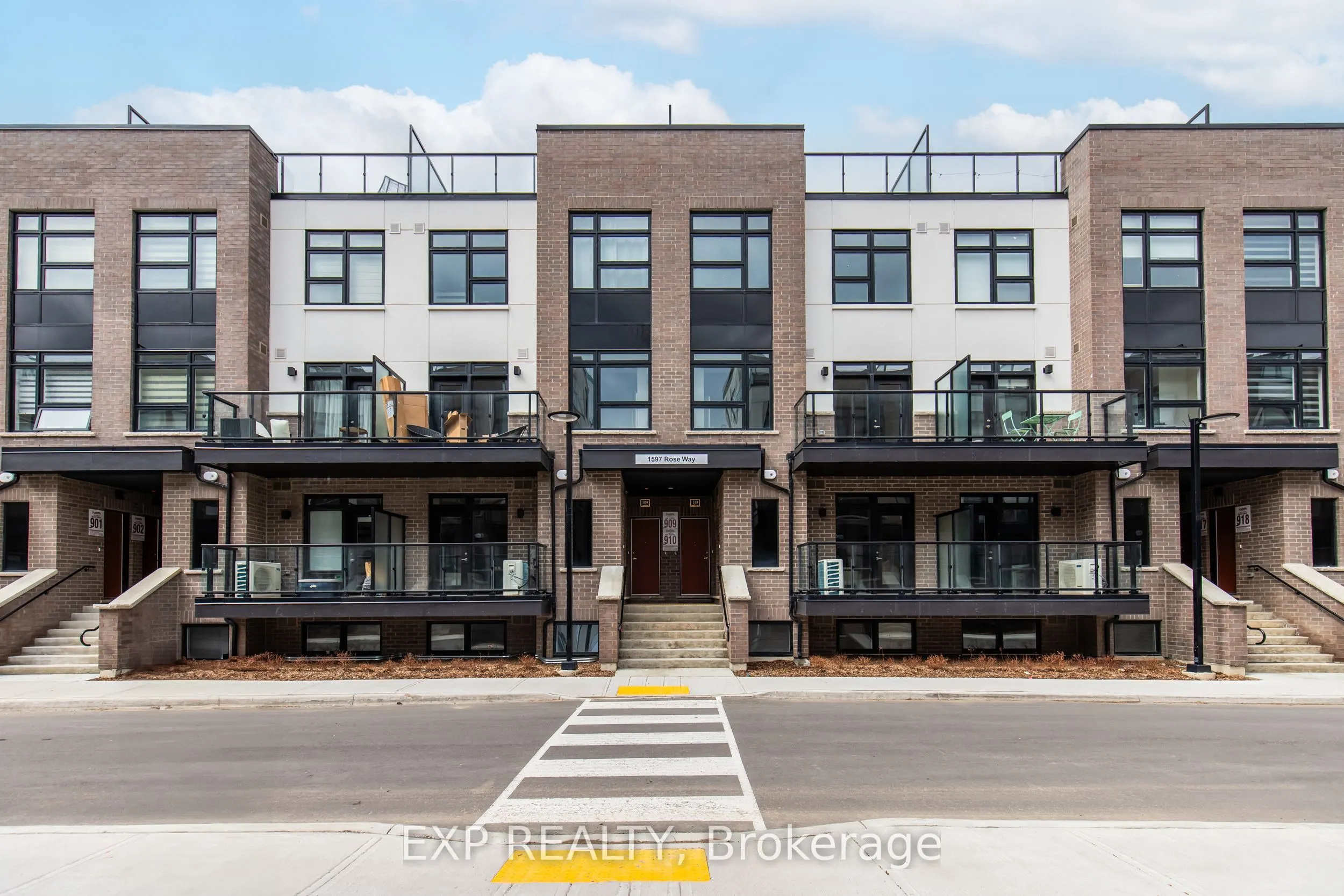 1597 Rose Way, #112