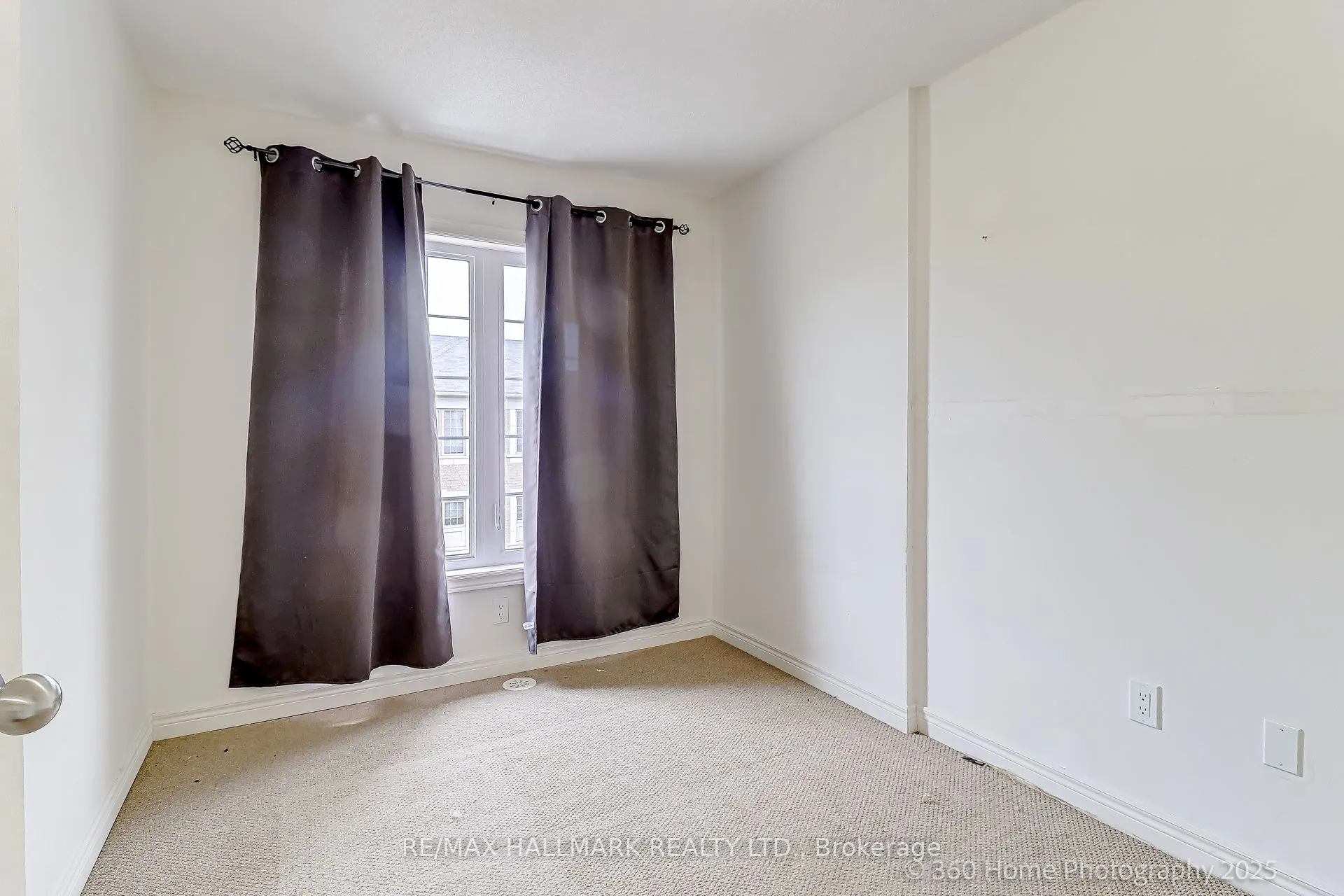 6 Aspen Hills Road, #17
