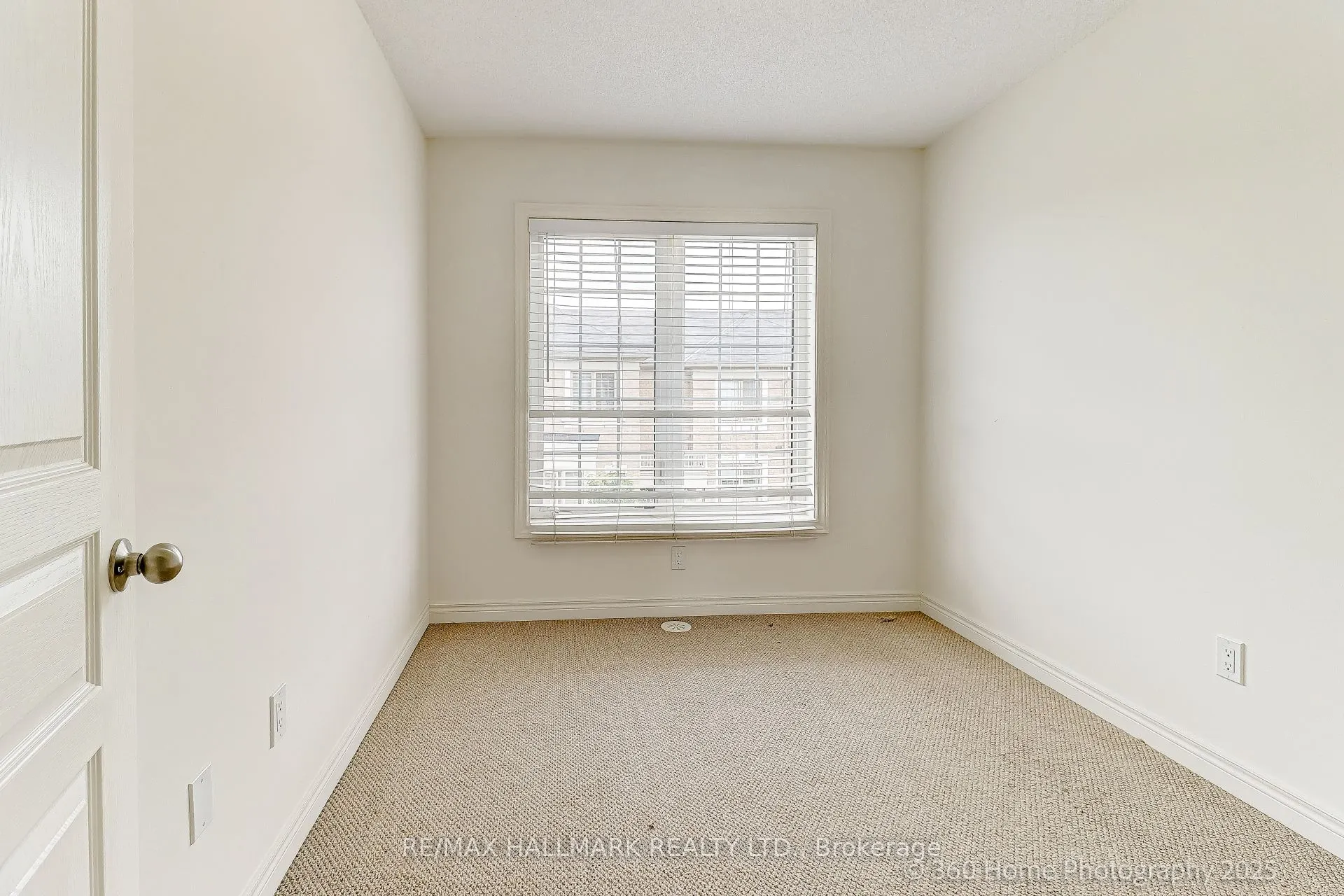 6 Aspen Hills Road, #17