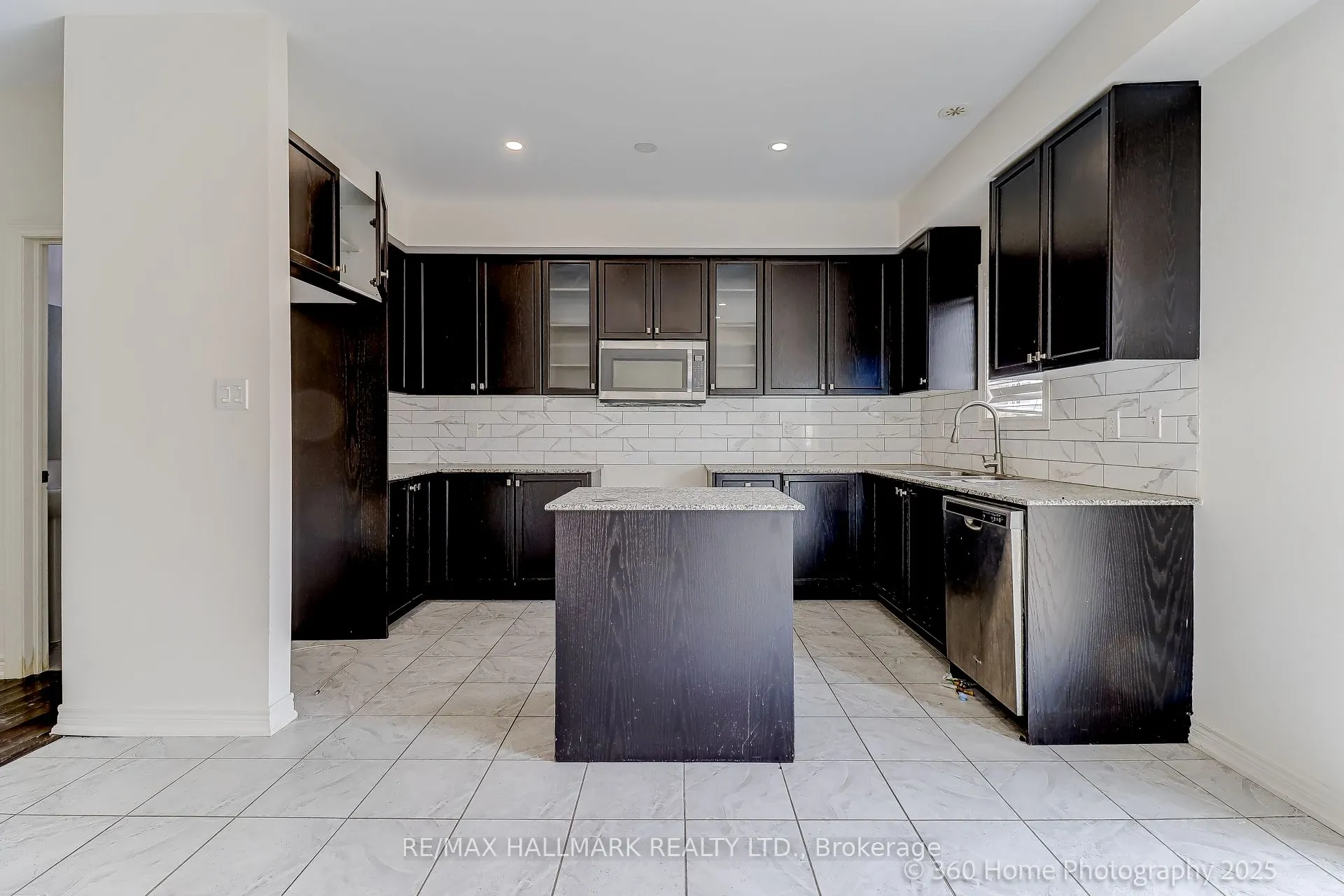 6 Aspen Hills Road, #17