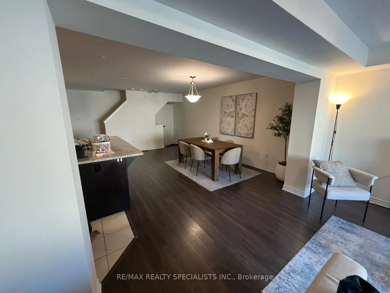 285 Casson Point