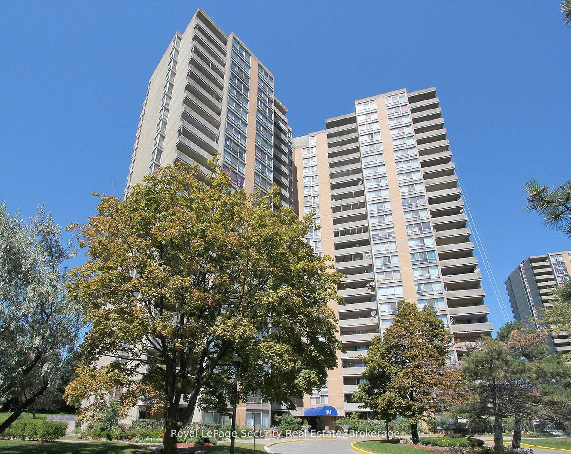 10 Martha Eaton Way, #2413