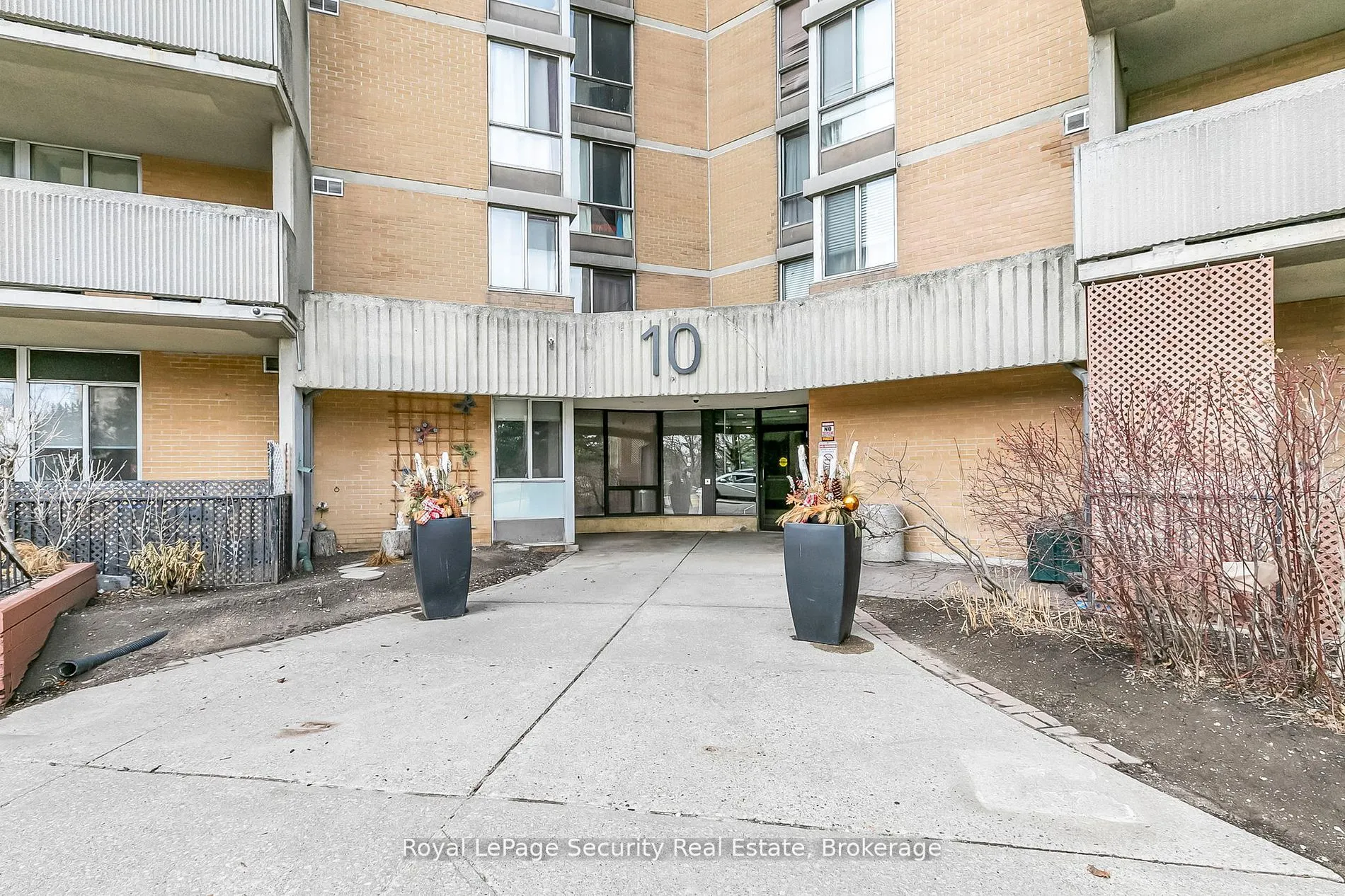 10 Martha Eaton Way, #2413