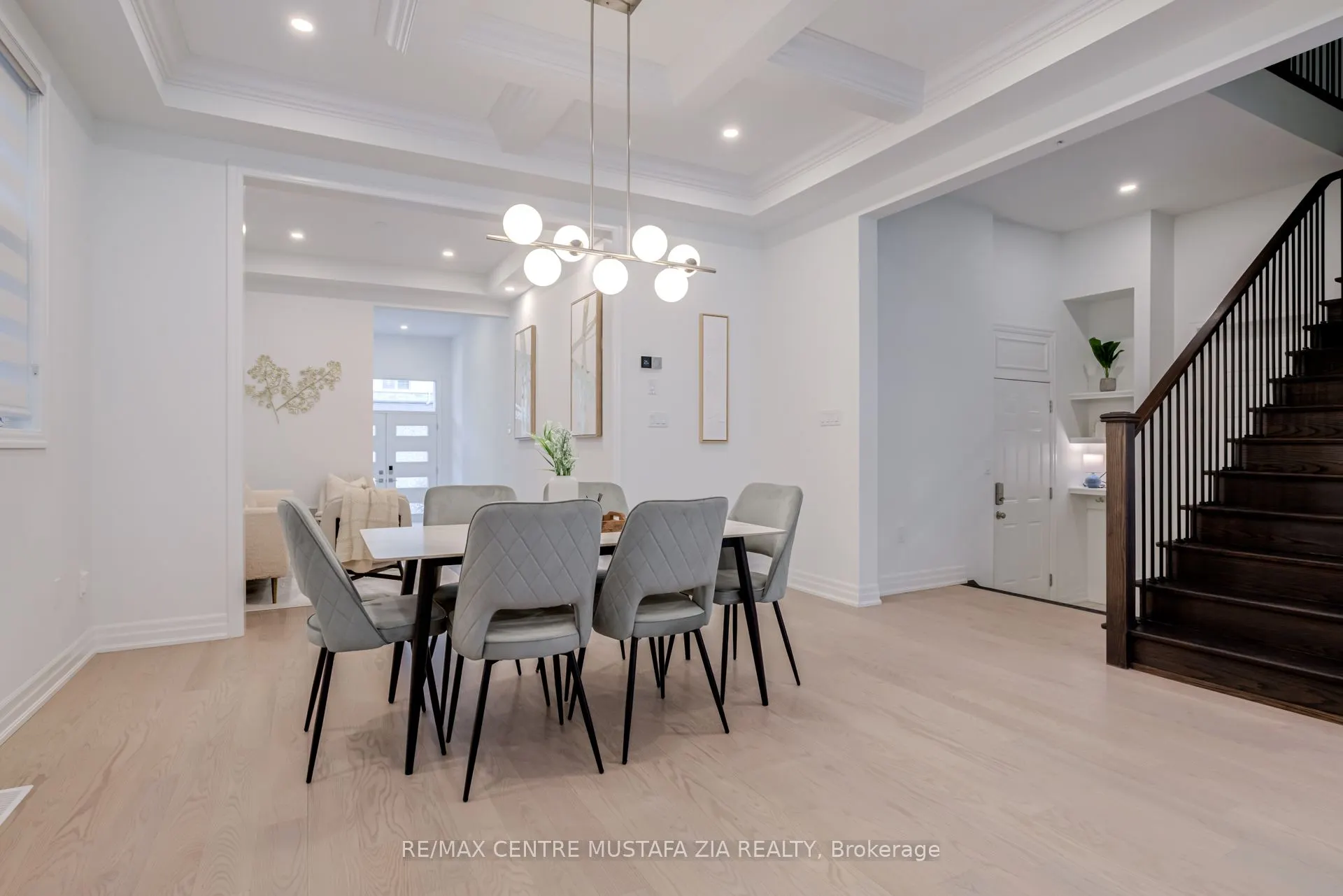 1376 Hydrangea Gardens