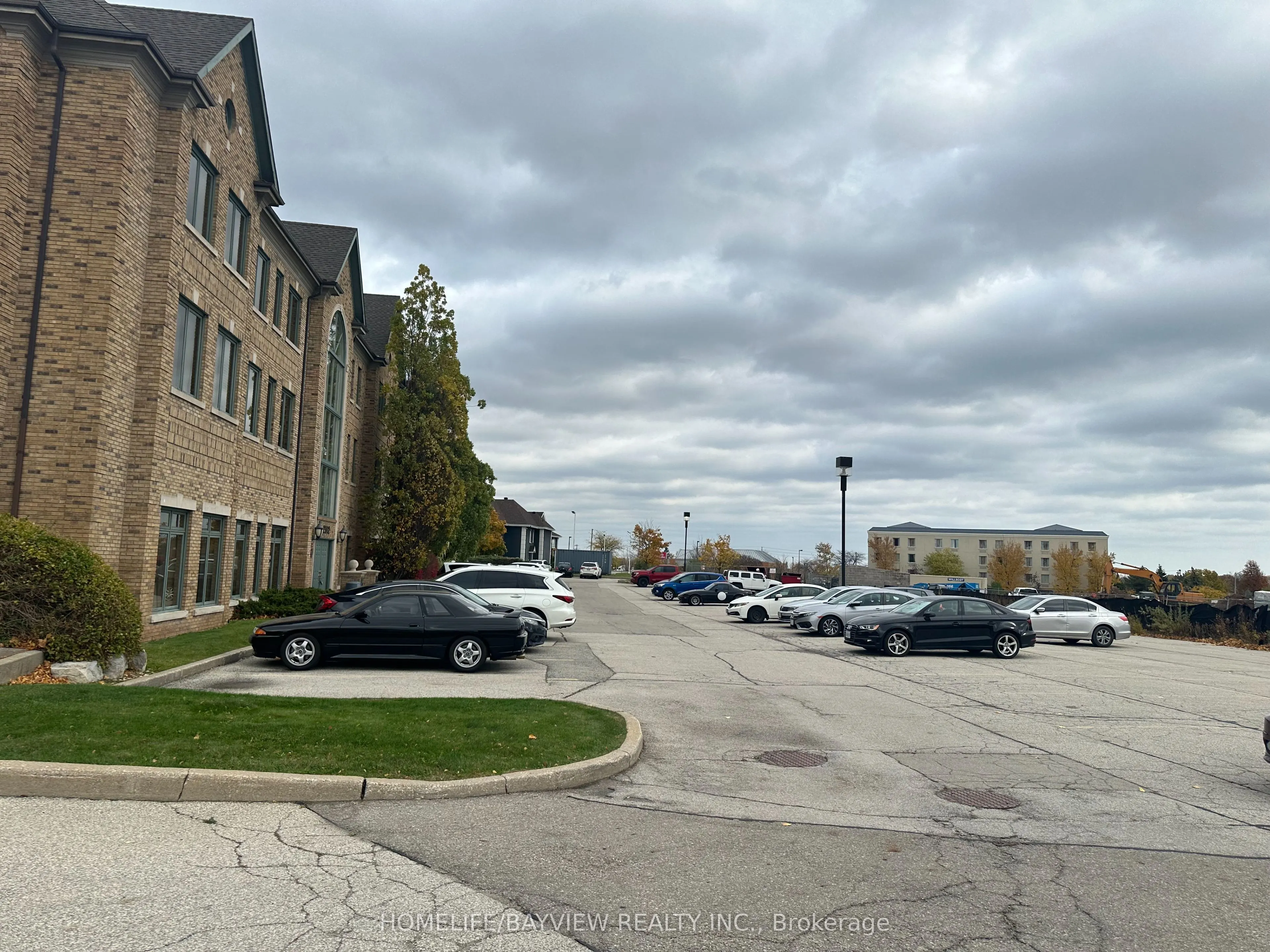 2898 South Sheridan Way, #Lower